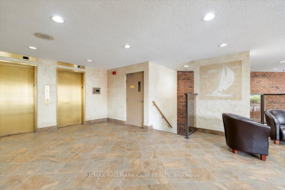Photo 5 of Unit 202, 181 Collier Street, Barrie, City Centre — HOMEH