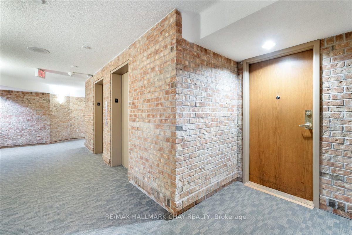 Photo 6 of Unit 202, 181 Collier Street, Barrie, City Centre — HOMEH