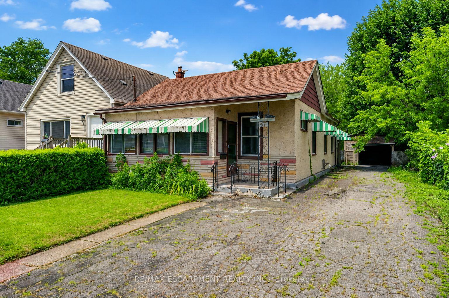 Photo 1 of 37 Page Street, St. Catharines, E. Chester — HOMEH