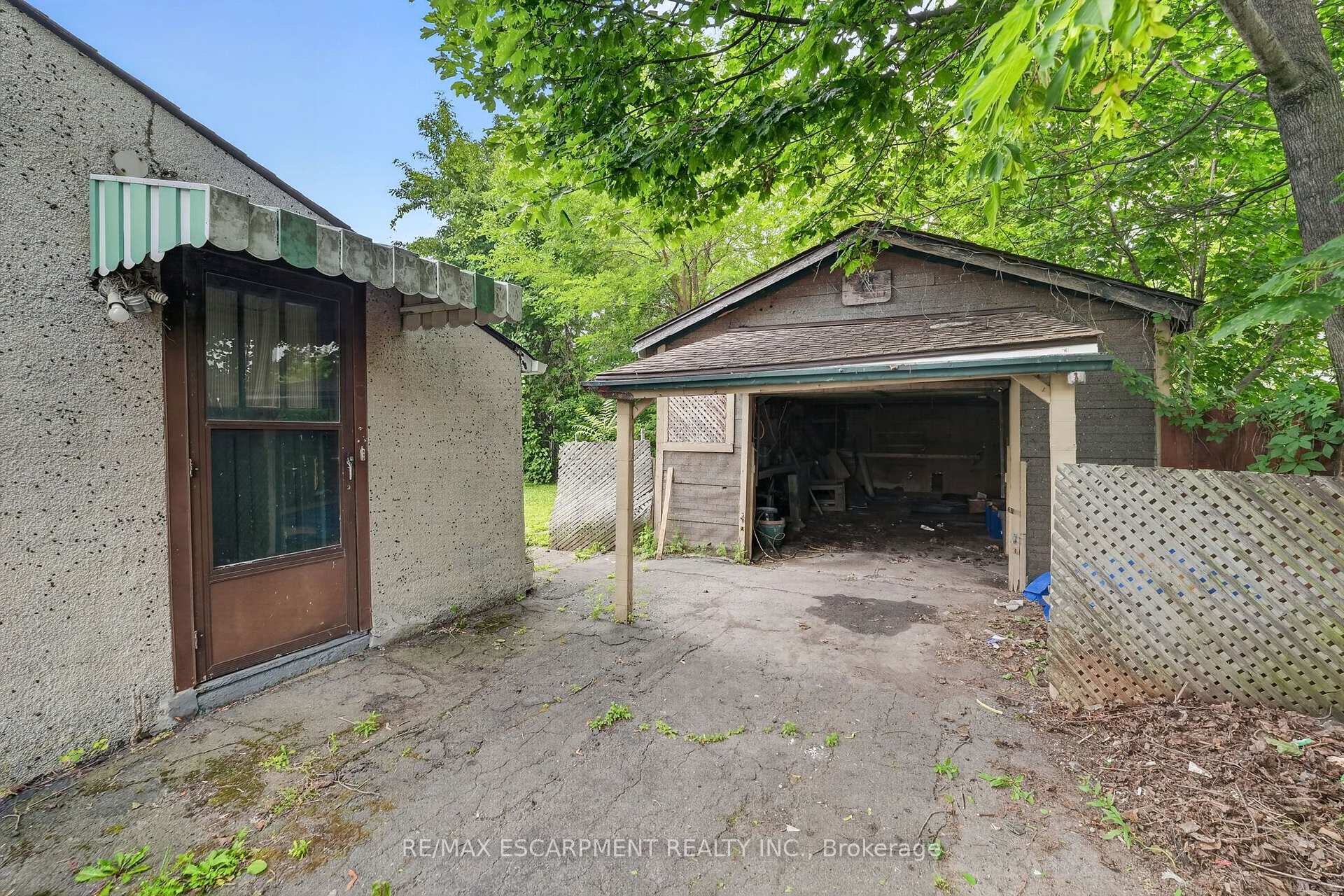 Photo 21 of 37 Page Street, St. Catharines, E. Chester — HOMEH