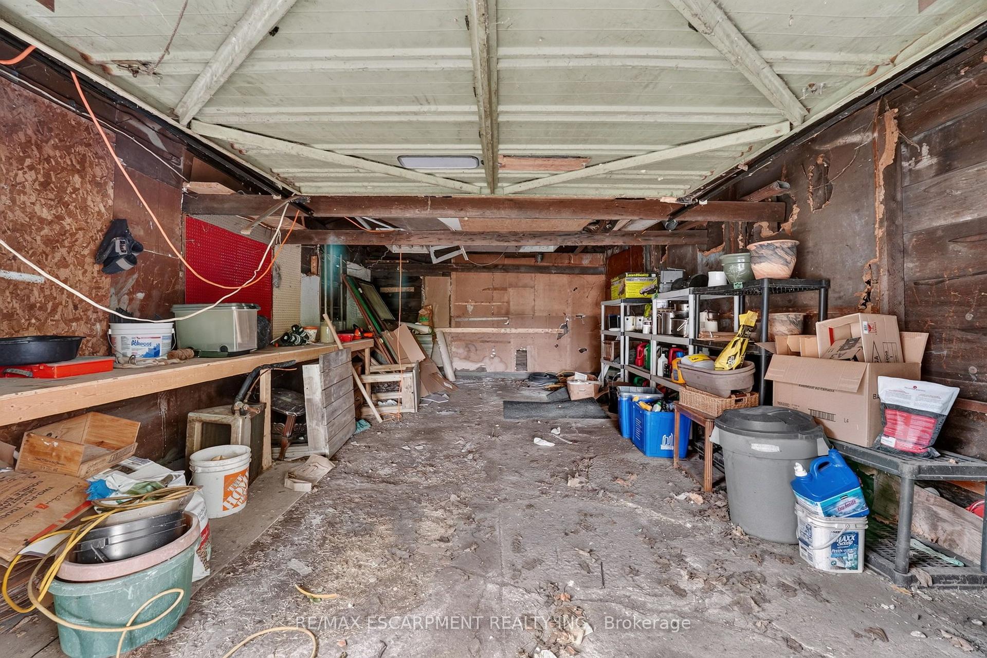 Photo 22 of 37 Page Street, St. Catharines, E. Chester — HOMEH