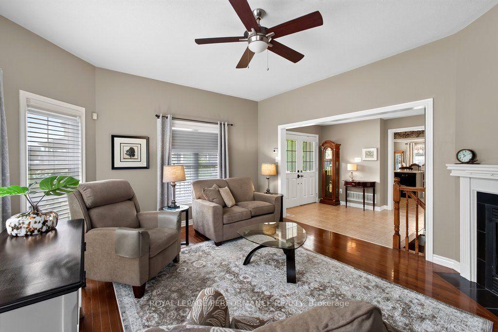Photo 9 of 2423 Regatta Avenue, Ottawa, Barrhaven - Half Moon Bay — HOMEH