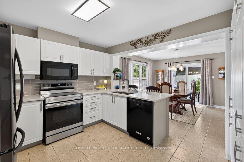 Photo 12 of 2423 Regatta Avenue, Ottawa, Barrhaven - Half Moon Bay — HOMEH