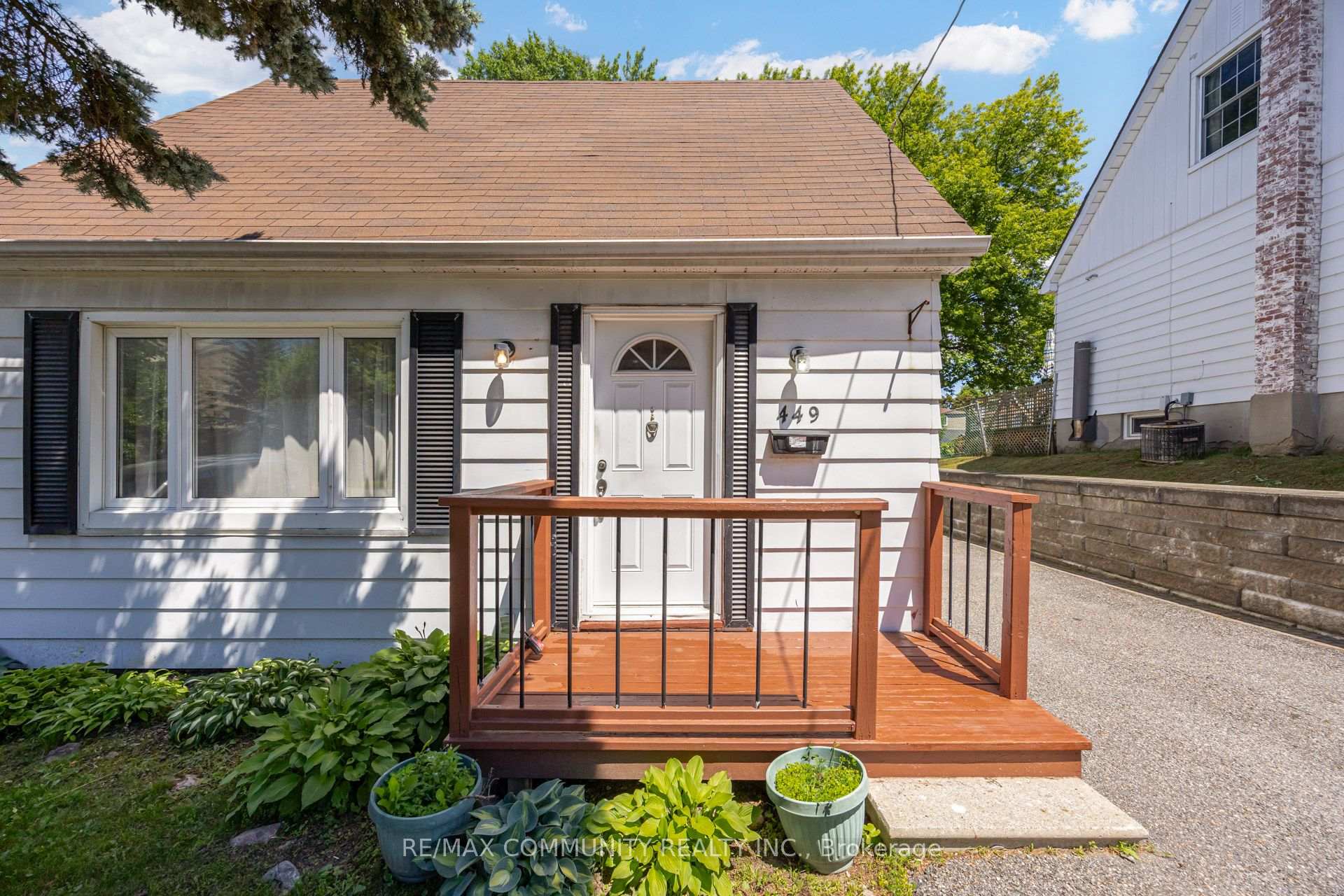 Photo 1 of 449 Ritson Road N, Oshawa, O'Neill — HOMEH