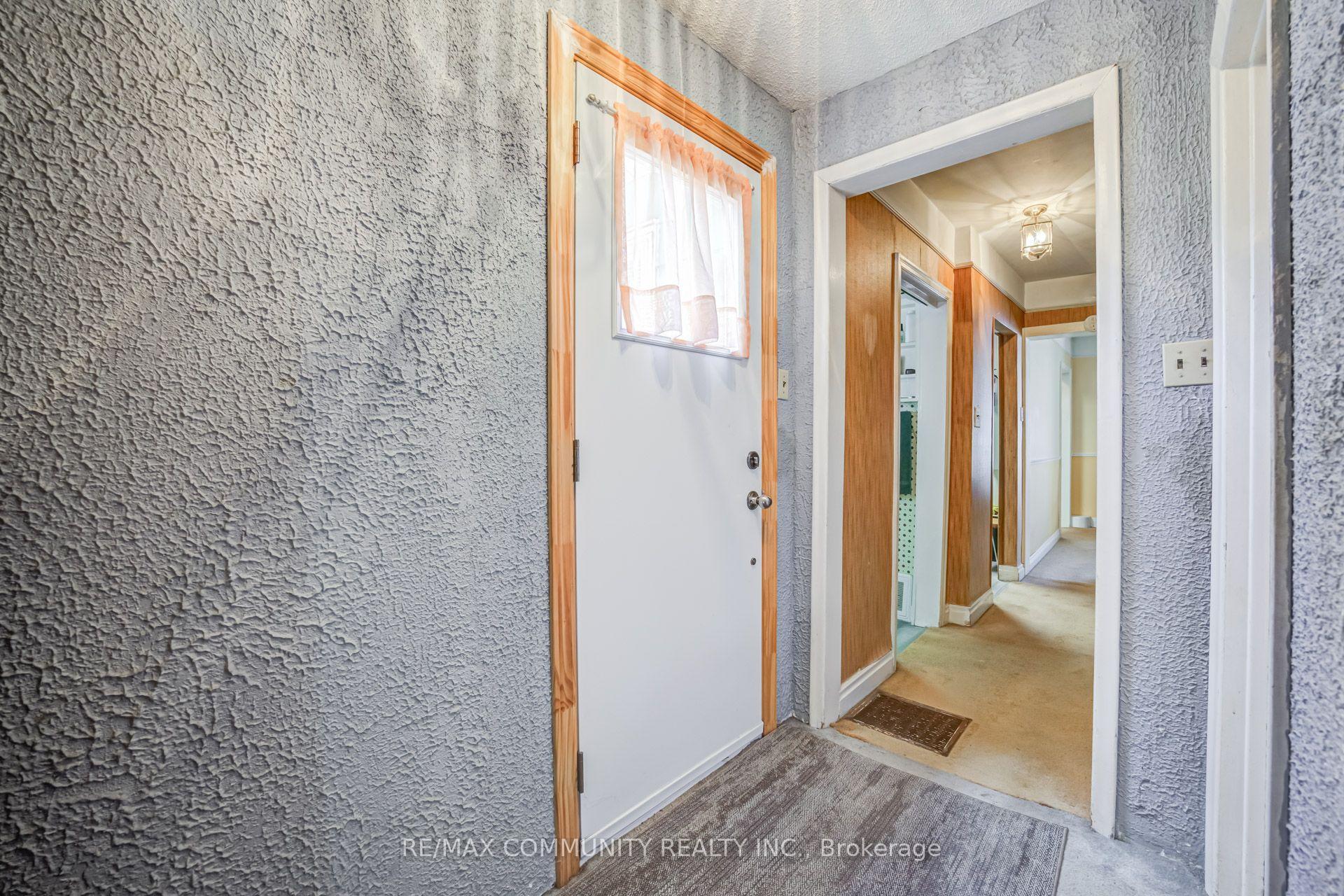 Photo 11 of 449 Ritson Road N, Oshawa, O'Neill — HOMEH
