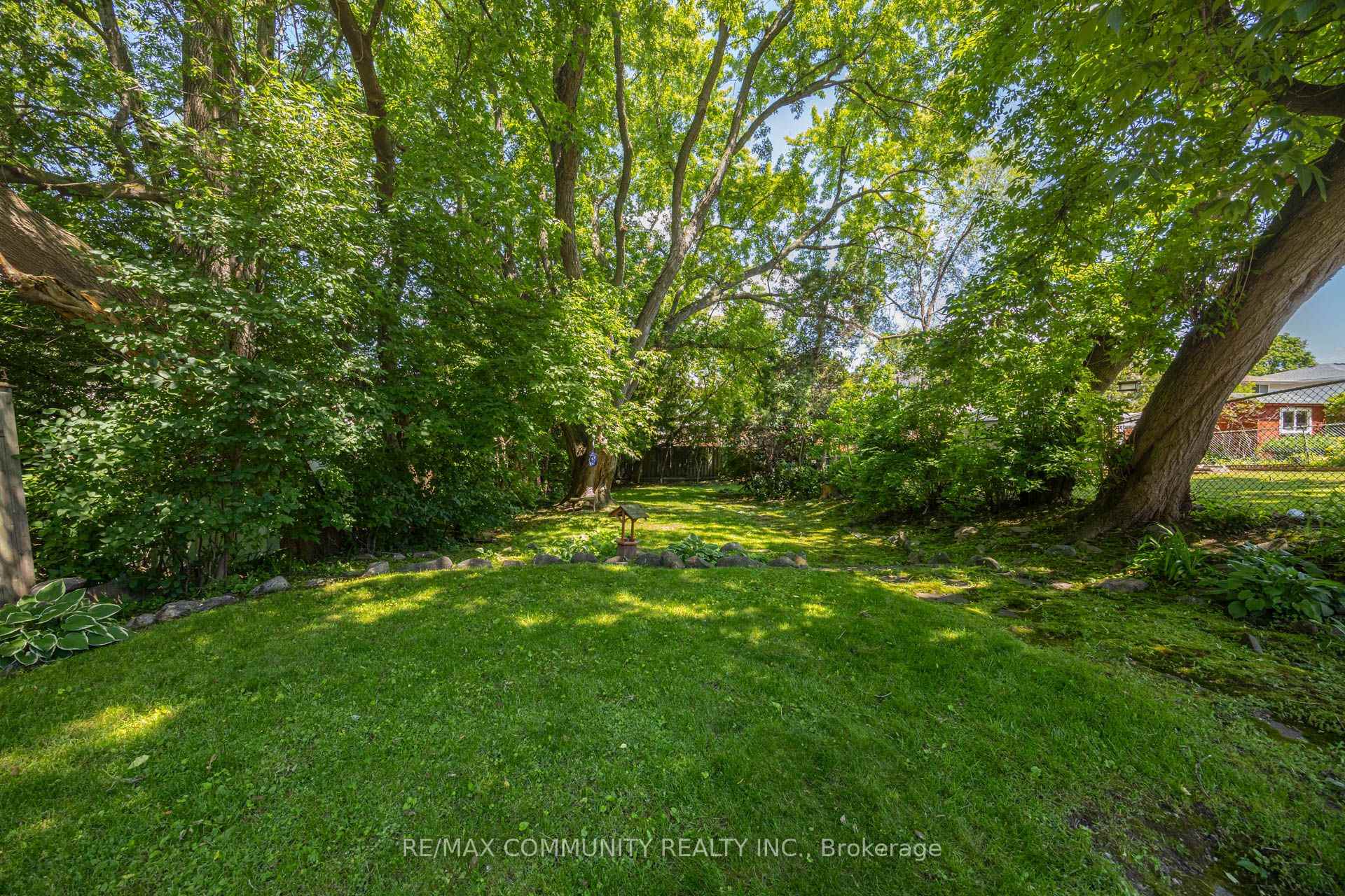 Photo 21 of 449 Ritson Road N, Oshawa, O'Neill — HOMEH