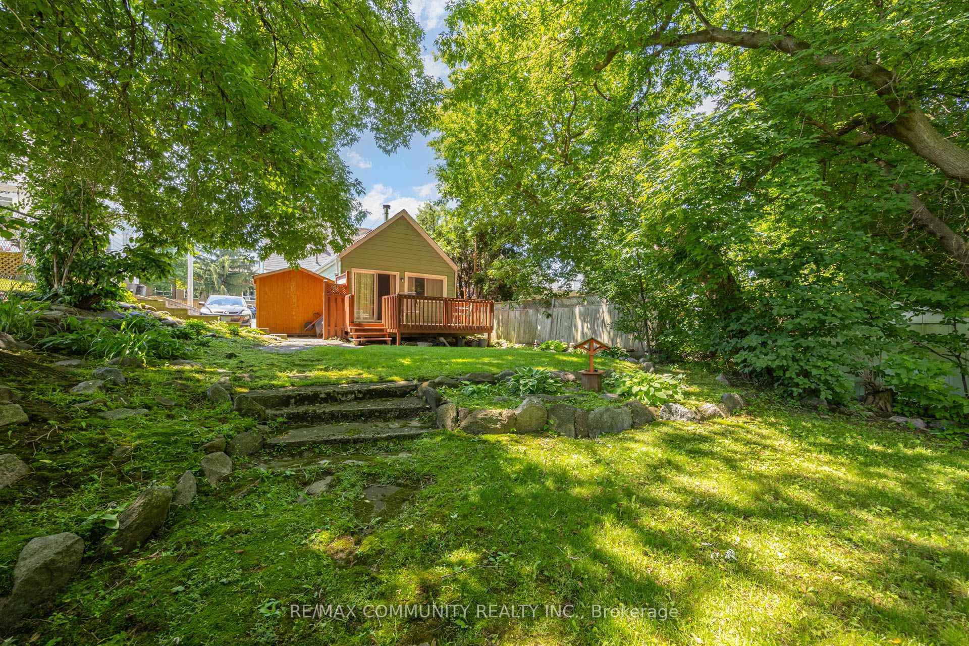 Photo 24 of 449 Ritson Road N, Oshawa, O'Neill — HOMEH