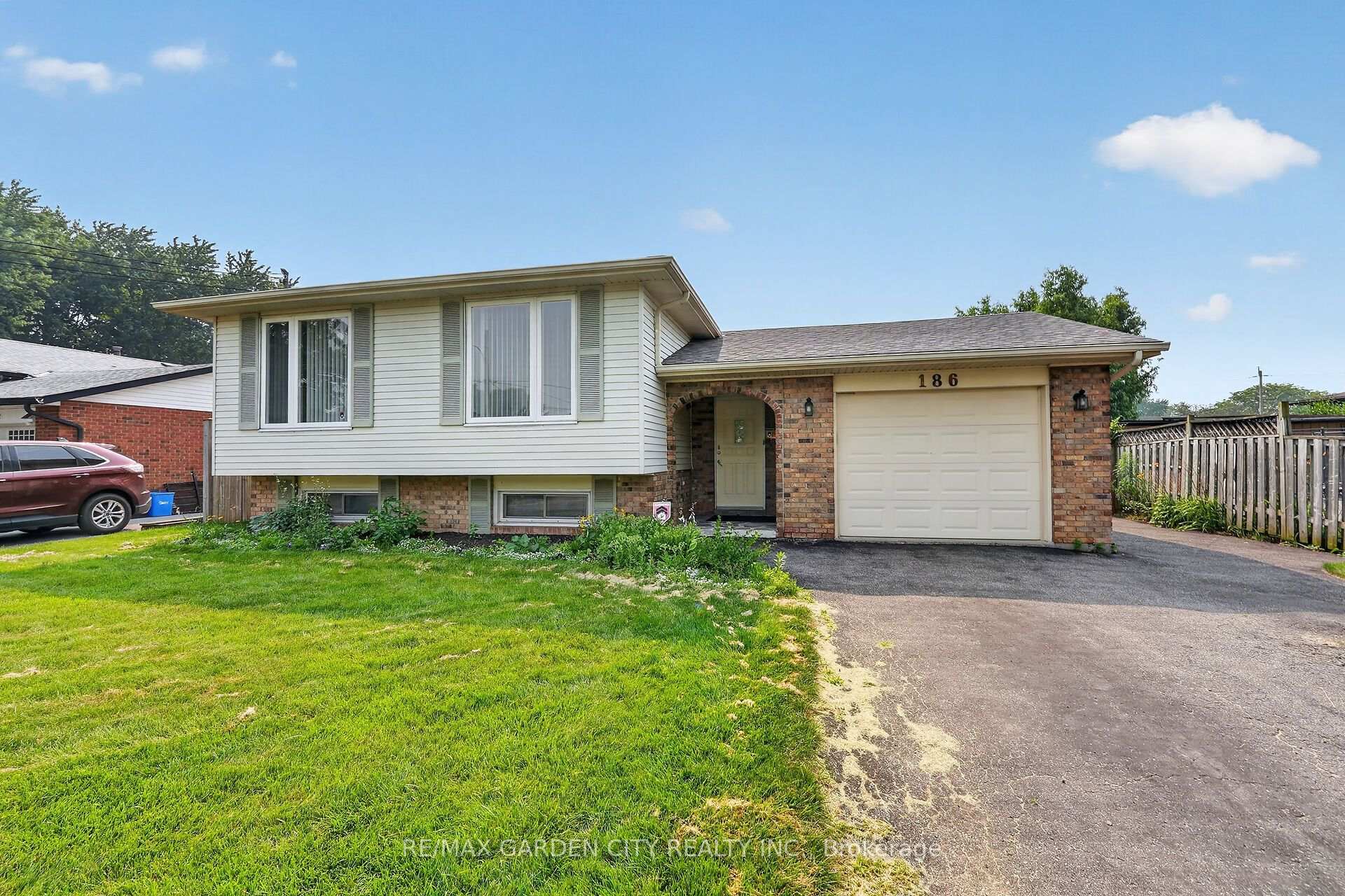 Photo 1 of 186 Glenmor Drive, Haldimand — HOMEH