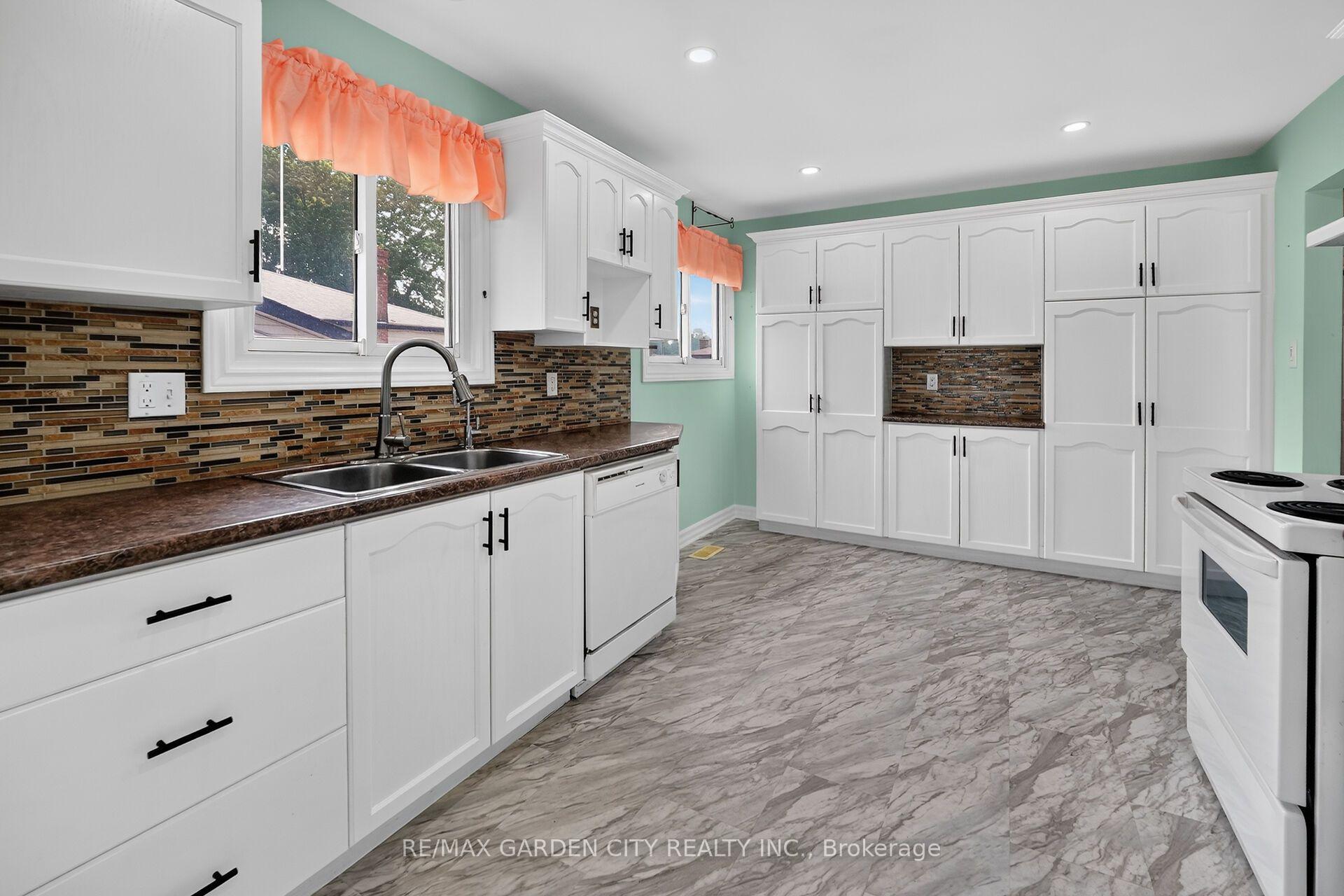 Photo 9 of 186 Glenmor Drive, Haldimand — HOMEH