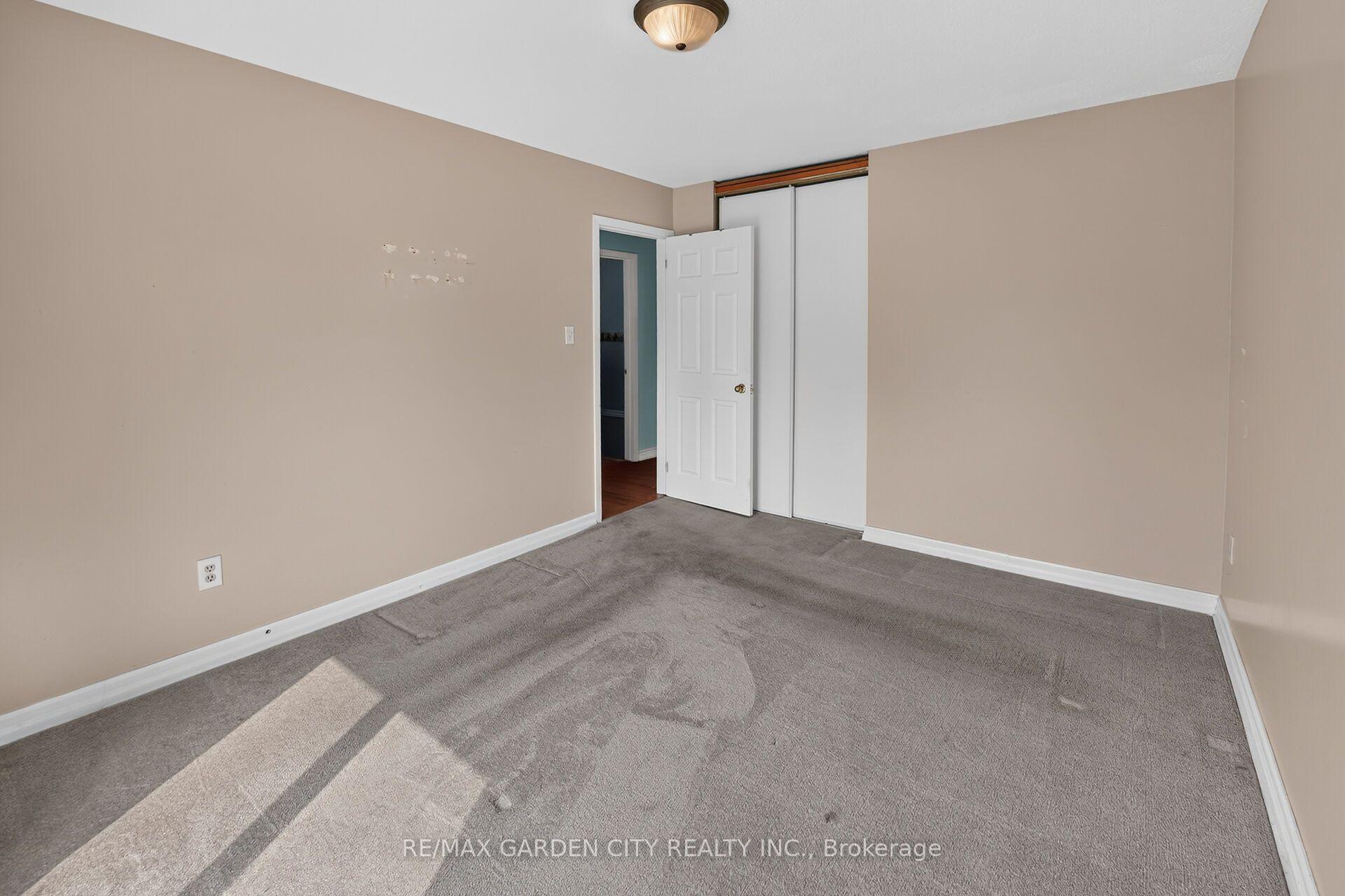 Photo 12 of 186 Glenmor Drive, Haldimand — HOMEH