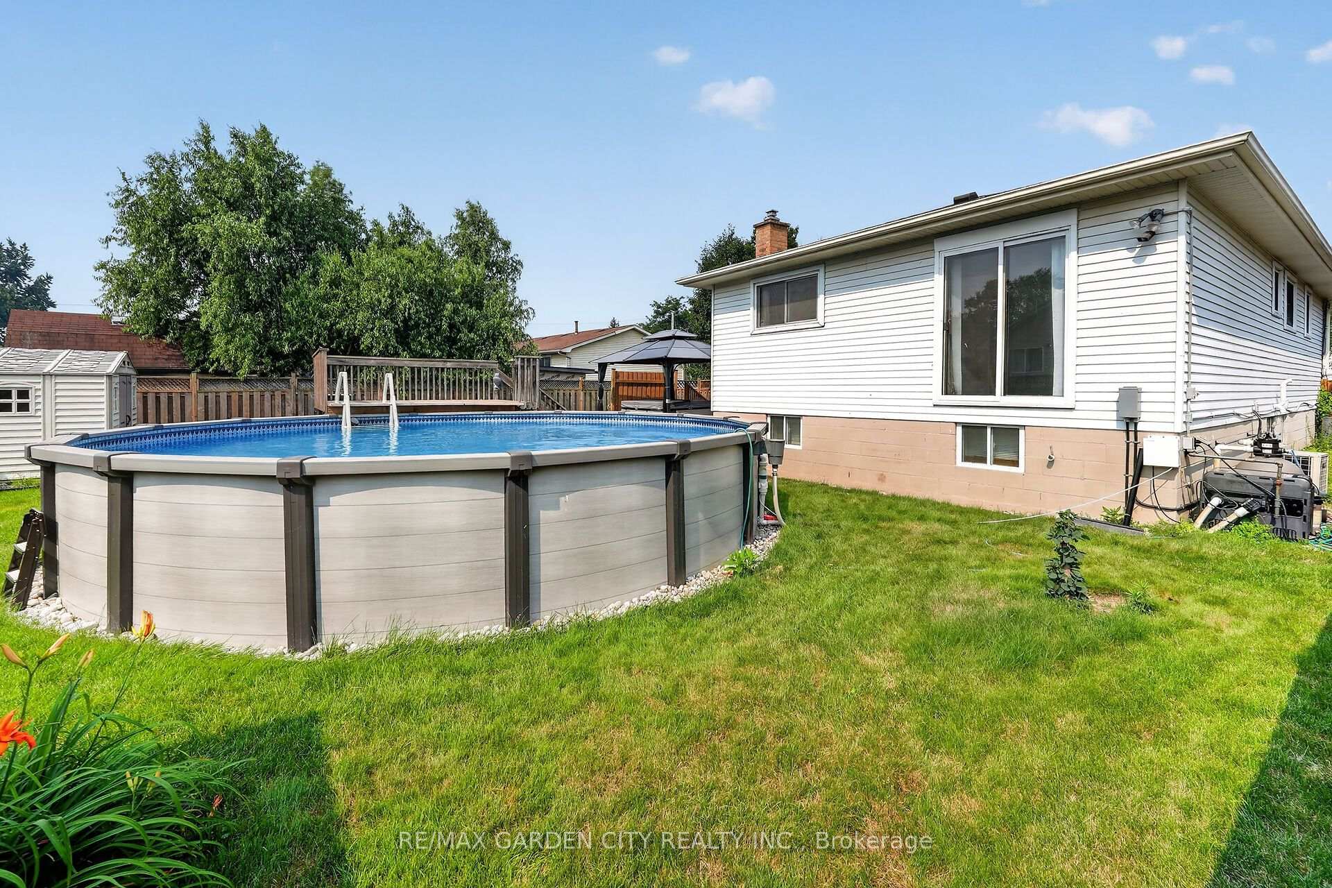 Photo 32 of 186 Glenmor Drive, Haldimand — HOMEH
