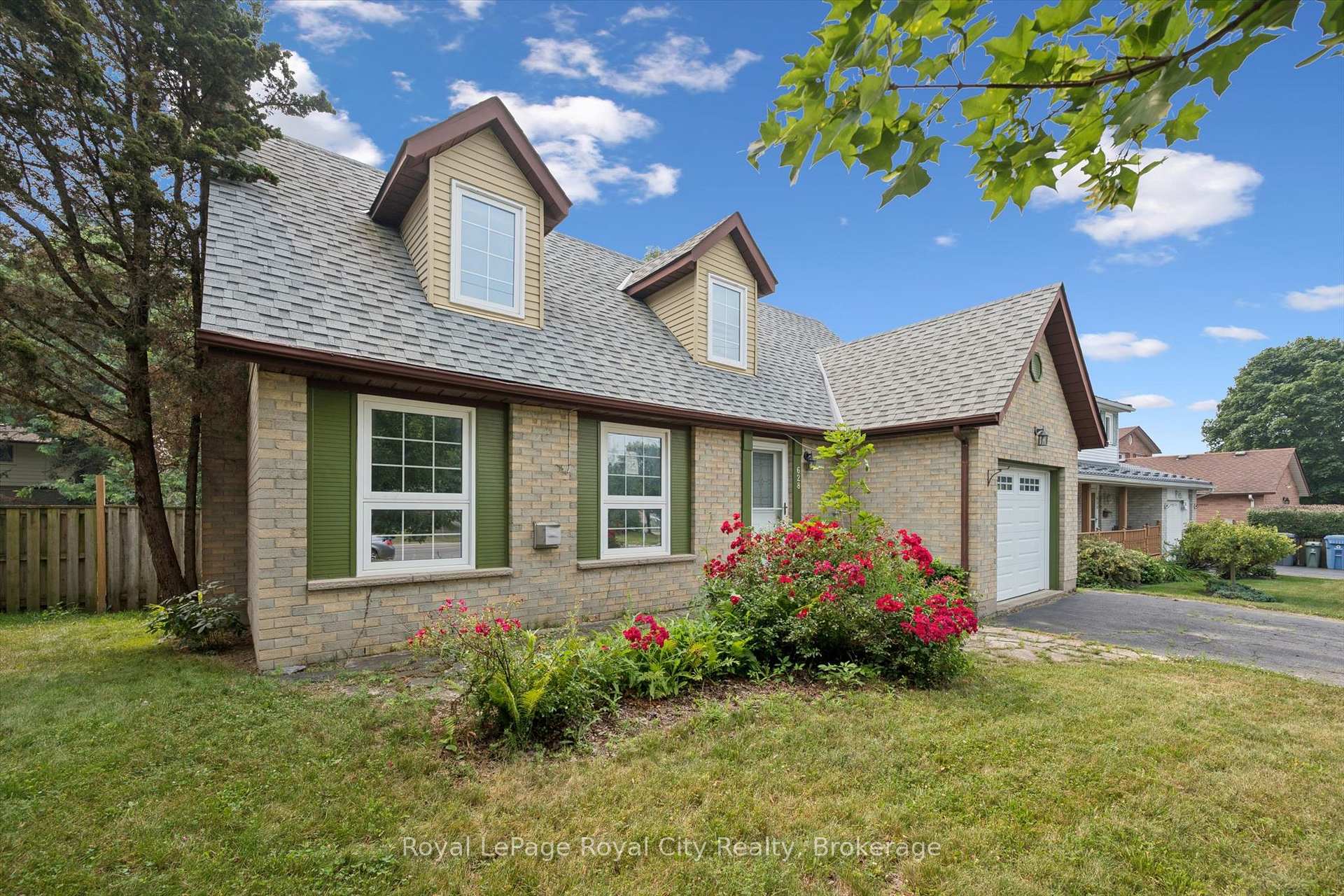 Photo 4 of 628 Willow Road, Guelph, Willow West/Sugarbush/West Acres — HOMEH