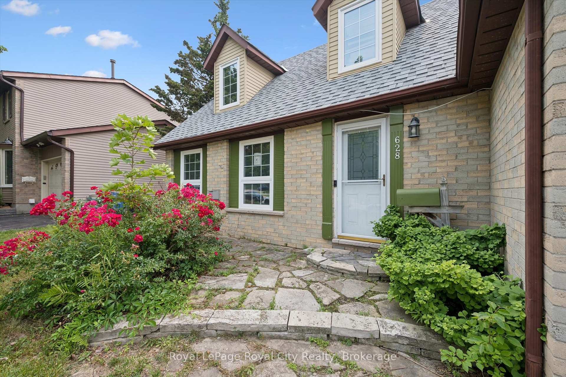Photo 5 of 628 Willow Road, Guelph, Willow West/Sugarbush/West Acres — HOMEH
