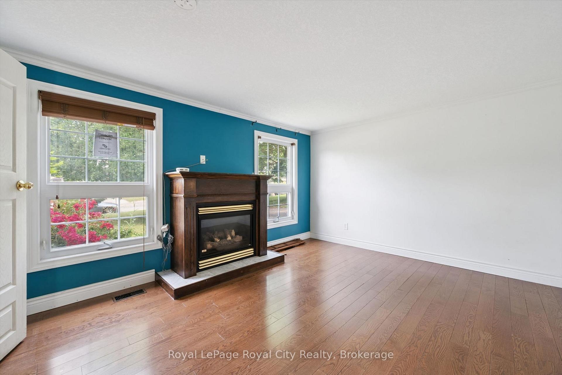Photo 7 of 628 Willow Road, Guelph, Willow West/Sugarbush/West Acres — HOMEH