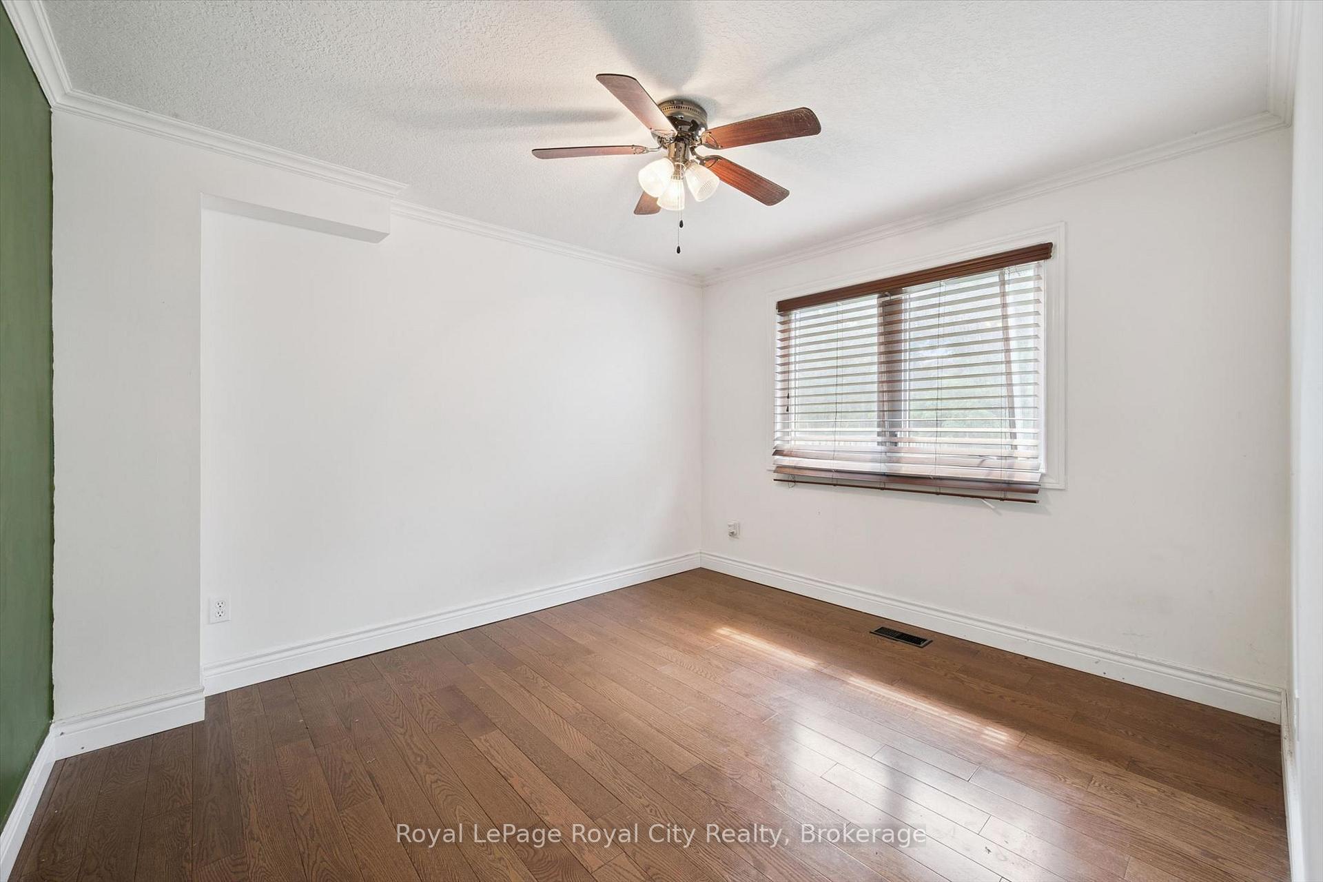 Photo 13 of 628 Willow Road, Guelph, Willow West/Sugarbush/West Acres — HOMEH