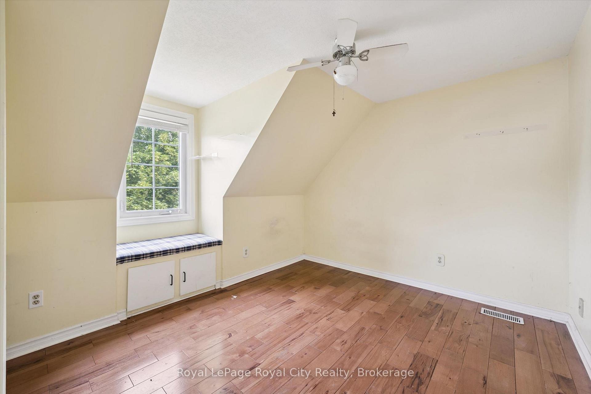Photo 18 of 628 Willow Road, Guelph, Willow West/Sugarbush/West Acres — HOMEH