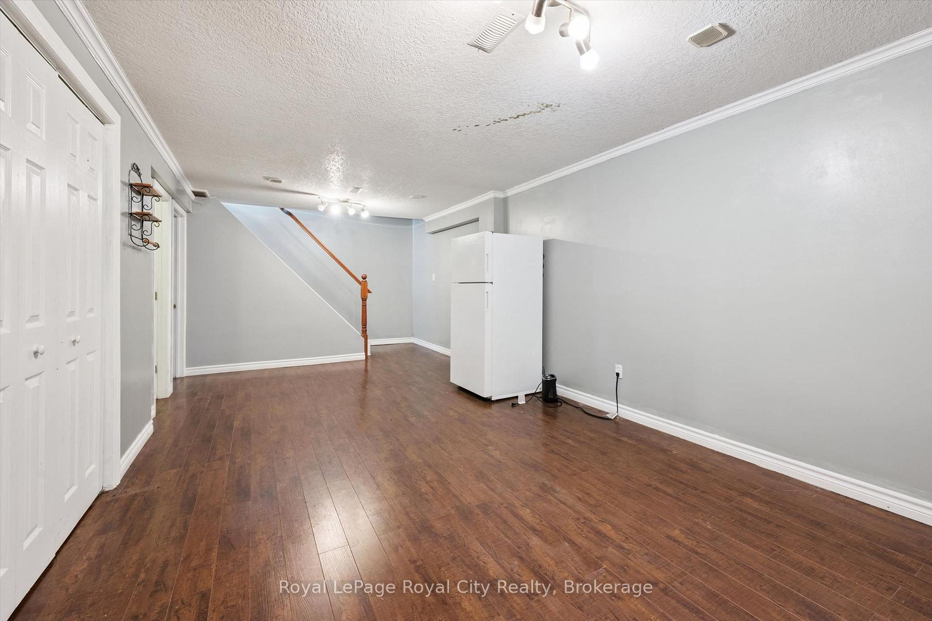Photo 26 of 628 Willow Road, Guelph, Willow West/Sugarbush/West Acres — HOMEH