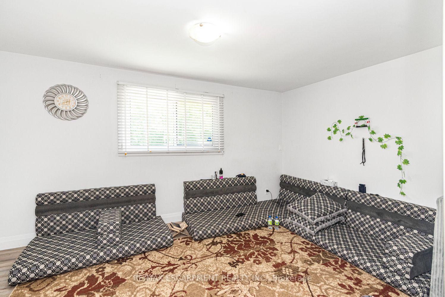 Photo 10 of 418 Fairfield Avenue, Hamilton, Homeside — HOMEH