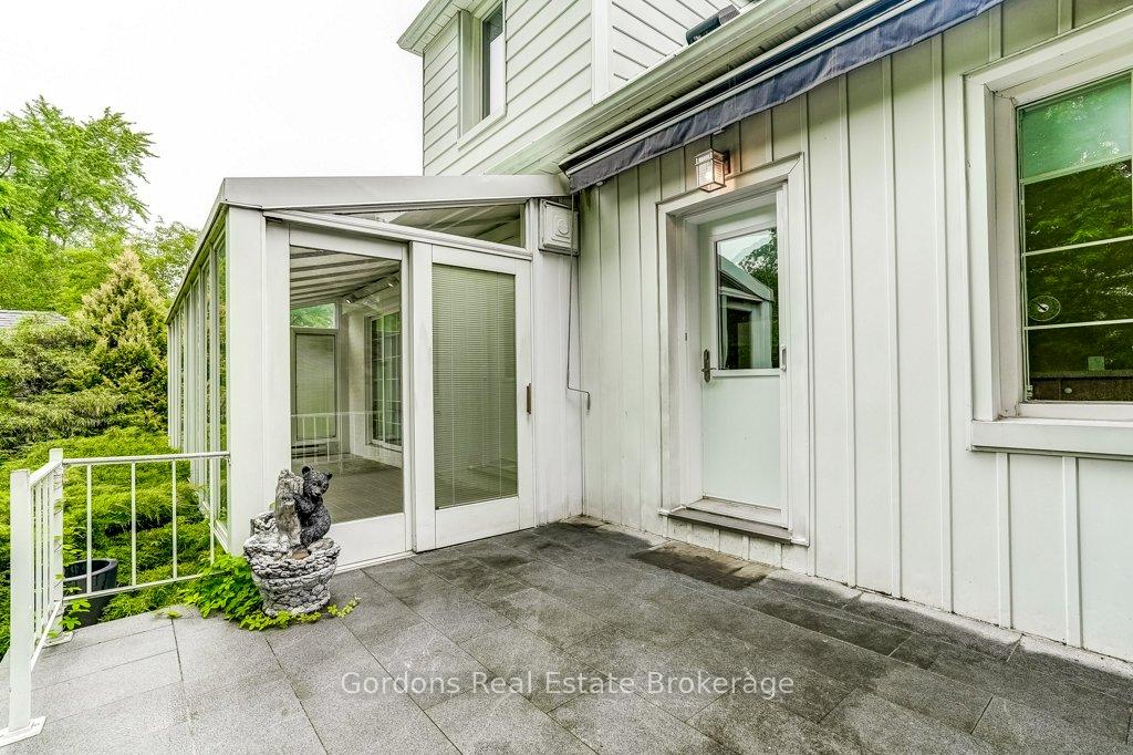 Photo 6 of 182 Burnhamthorpe Road, Etobicoke, Islington-City Centre West — HOMEH