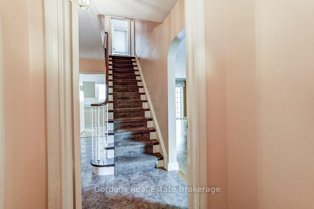 Photo 13 of 182 Burnhamthorpe Road, Etobicoke, Islington-City Centre West — HOMEH