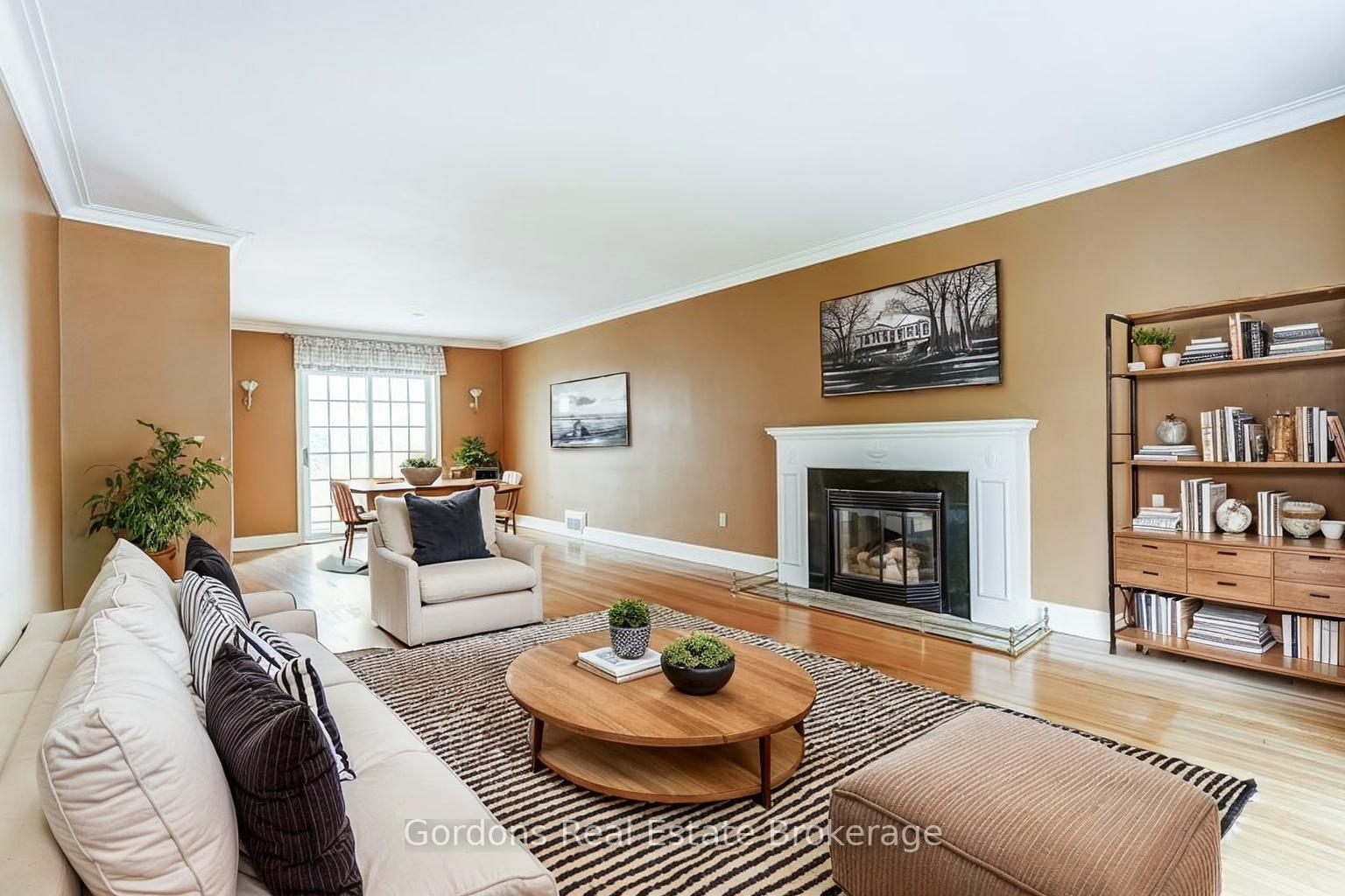 Photo 15 of 182 Burnhamthorpe Road, Etobicoke, Islington-City Centre West — HOMEH