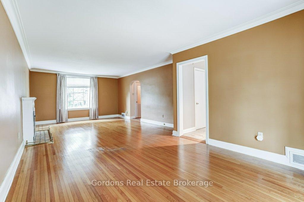Photo 18 of 182 Burnhamthorpe Road, Etobicoke, Islington-City Centre West — HOMEH