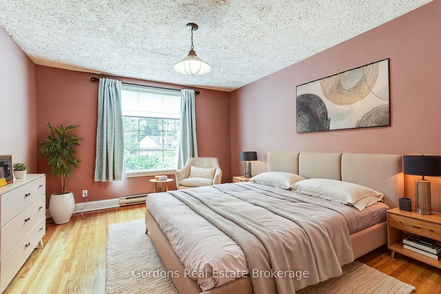 Photo 26 of 182 Burnhamthorpe Road, Etobicoke, Islington-City Centre West — HOMEH
