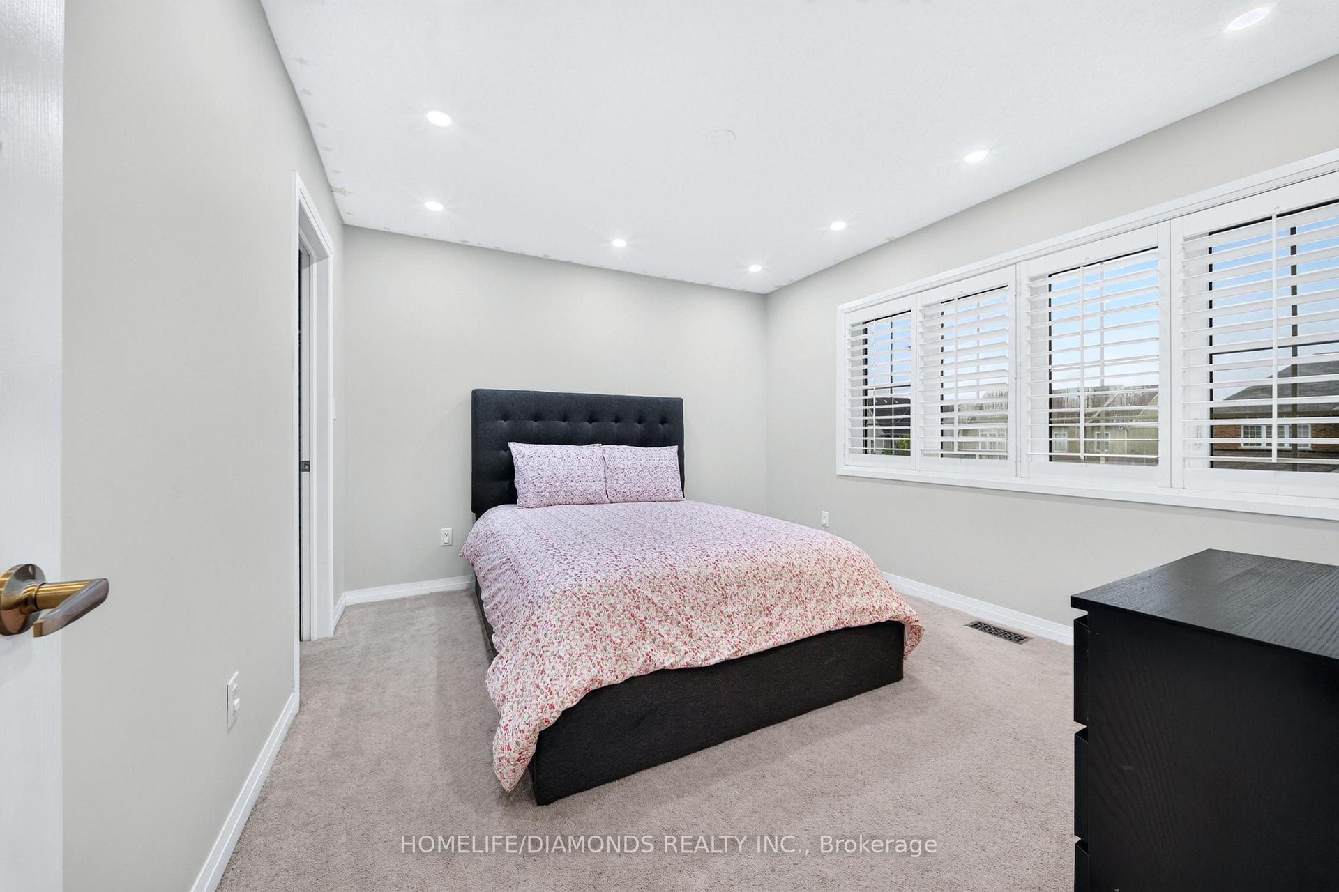 Photo 25 of 9 Porter Drive, Orangeville — HOMEH