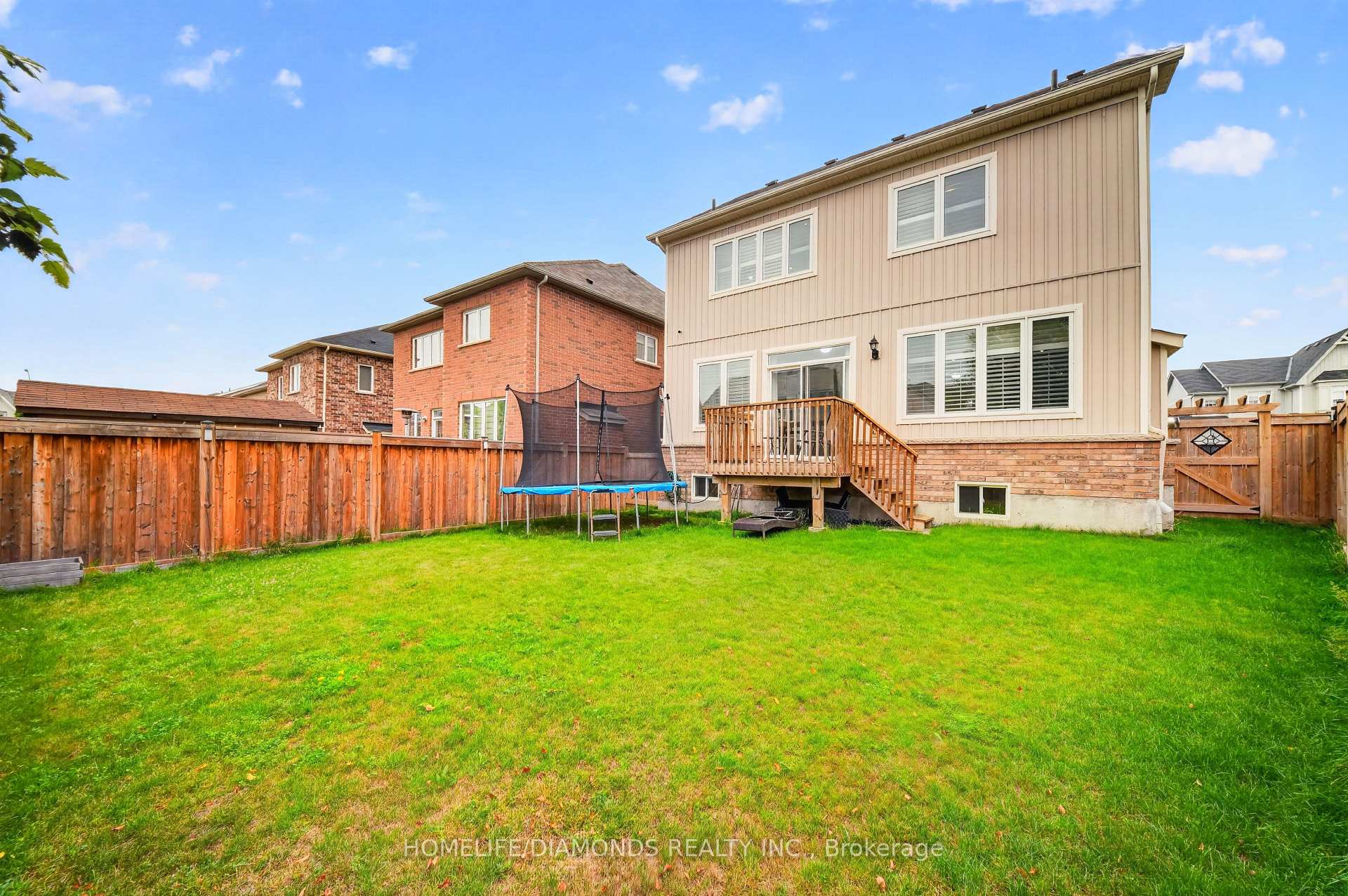 Photo 31 of 9 Porter Drive, Orangeville — HOMEH