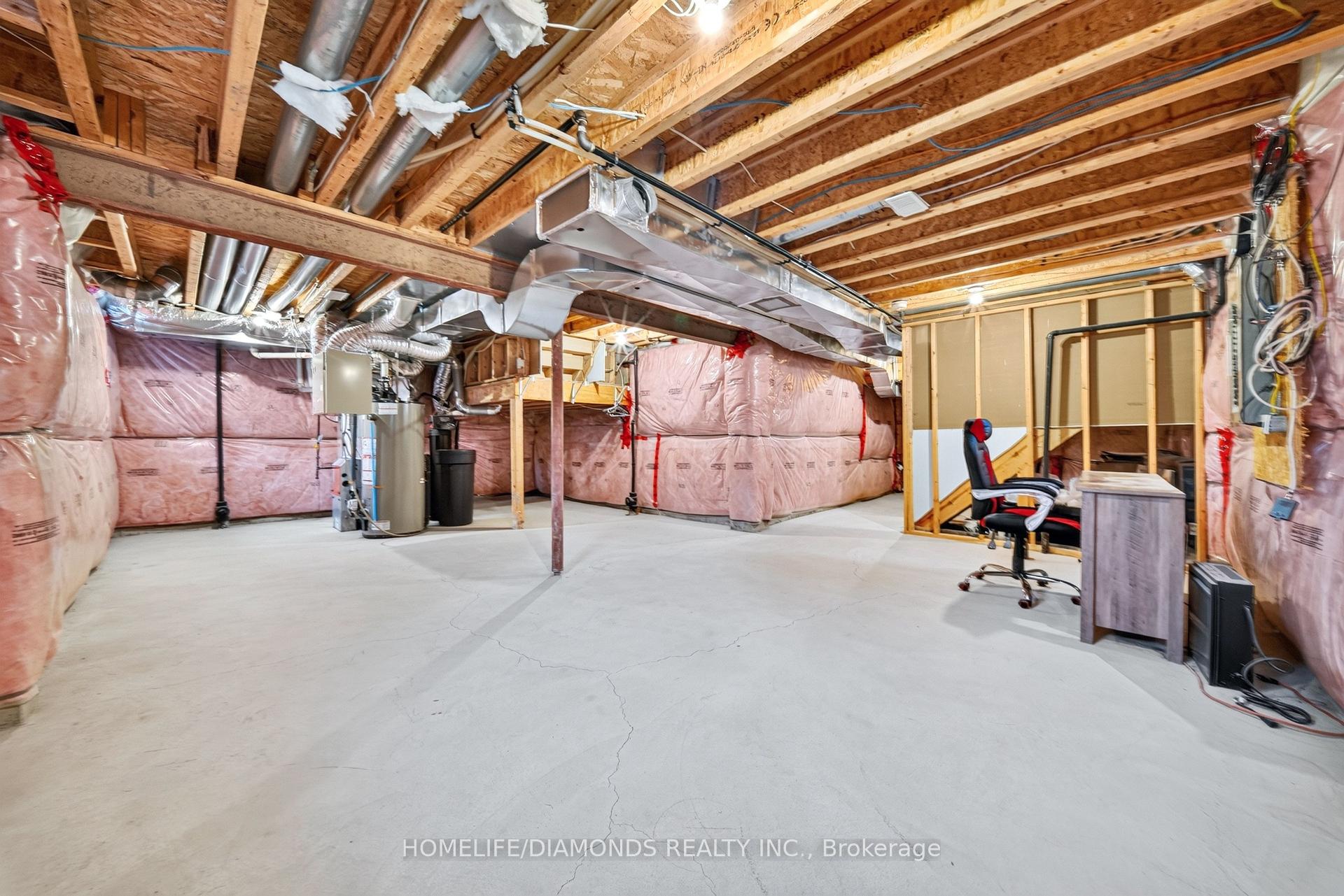 Photo 32 of 9 Porter Drive, Orangeville — HOMEH