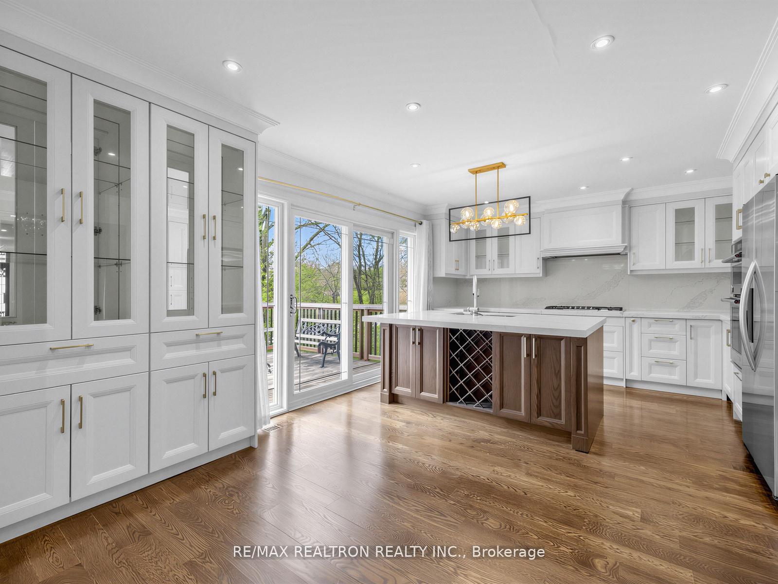 Photo 7 of 44 Pineway Boulevard W, North York, Bayview Woods-Steeles — HOMEH
