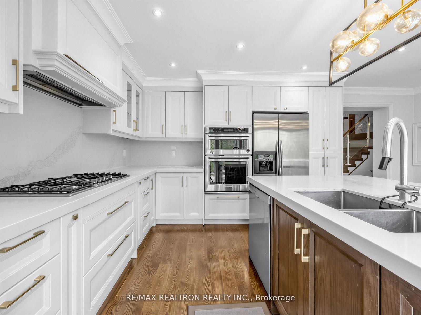 Photo 9 of 44 Pineway Boulevard W, North York, Bayview Woods-Steeles — HOMEH
