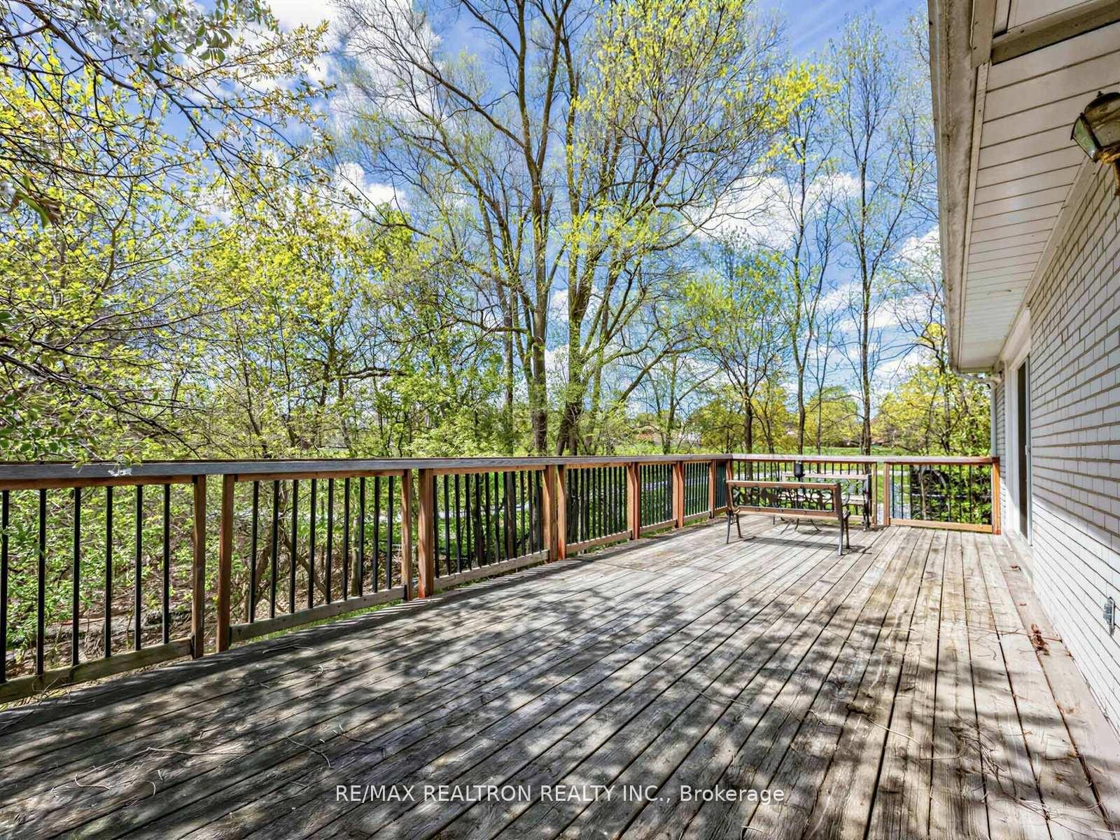 Photo 13 of 44 Pineway Boulevard W, North York, Bayview Woods-Steeles — HOMEH