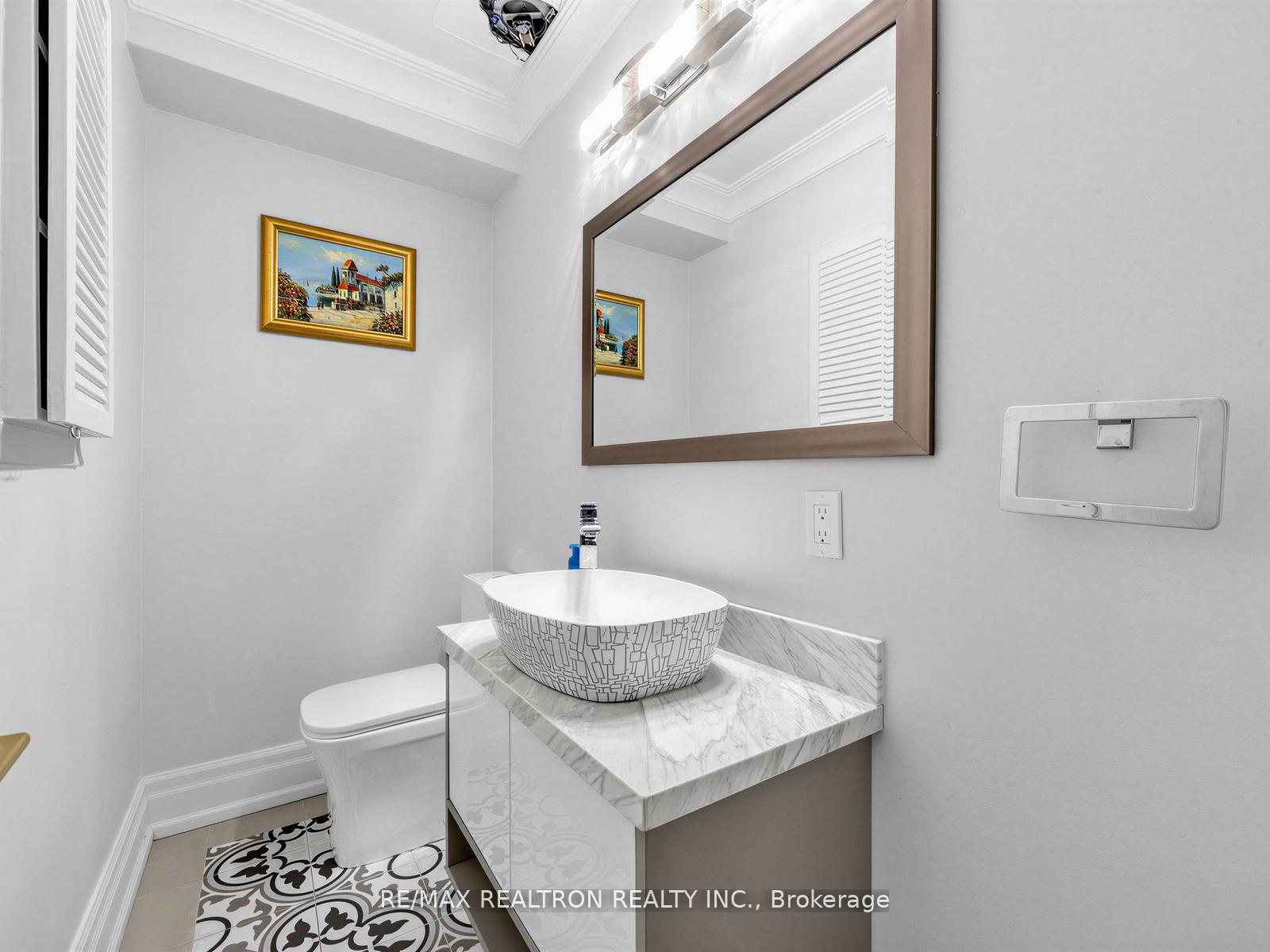 Photo 15 of 44 Pineway Boulevard W, North York, Bayview Woods-Steeles — HOMEH