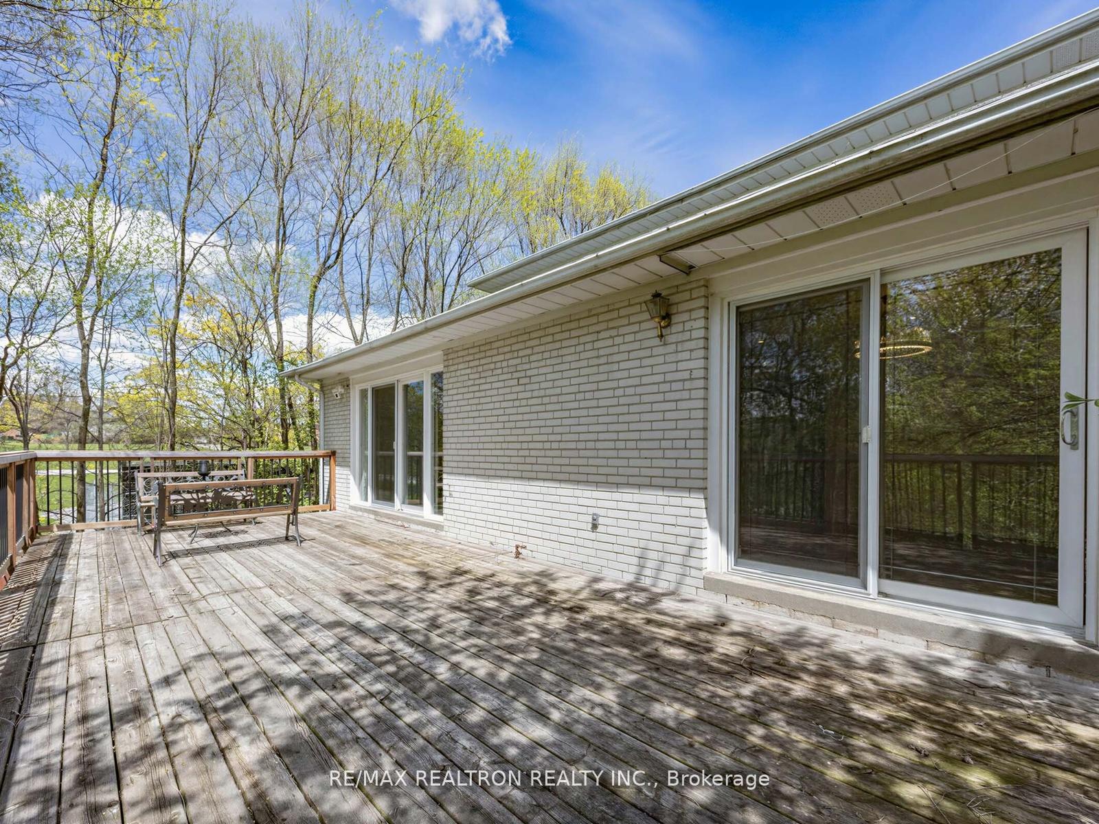 Photo 27 of 44 Pineway Boulevard W, North York, Bayview Woods-Steeles — HOMEH