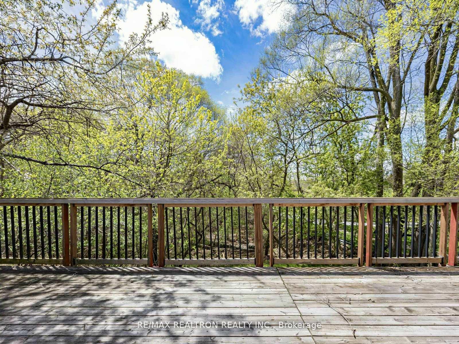 Photo 28 of 44 Pineway Boulevard W, North York, Bayview Woods-Steeles — HOMEH