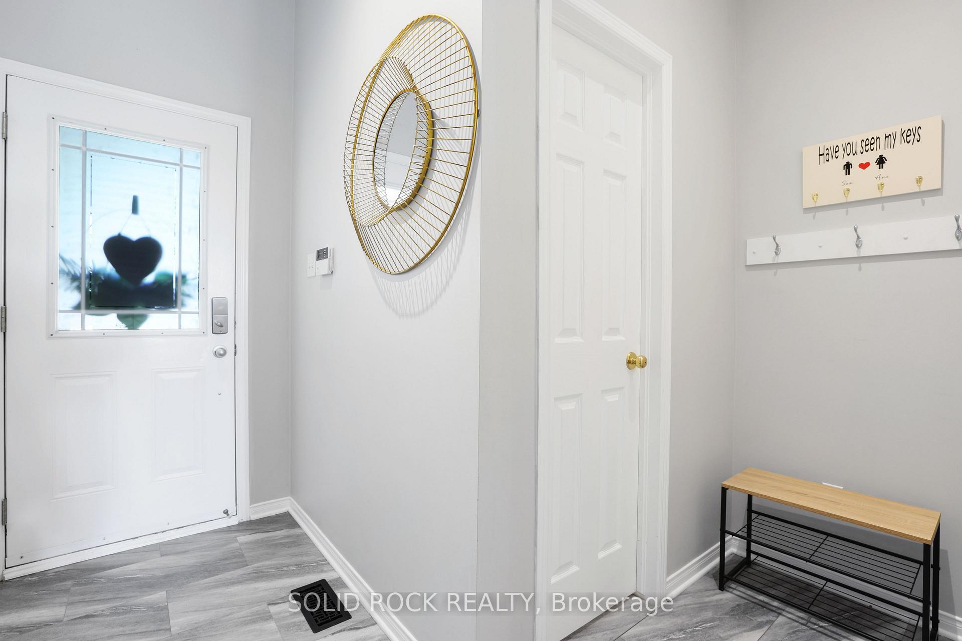 Photo 3 of 2024 Boisfranc Circle, Ottawa, Avalon East — HOMEH