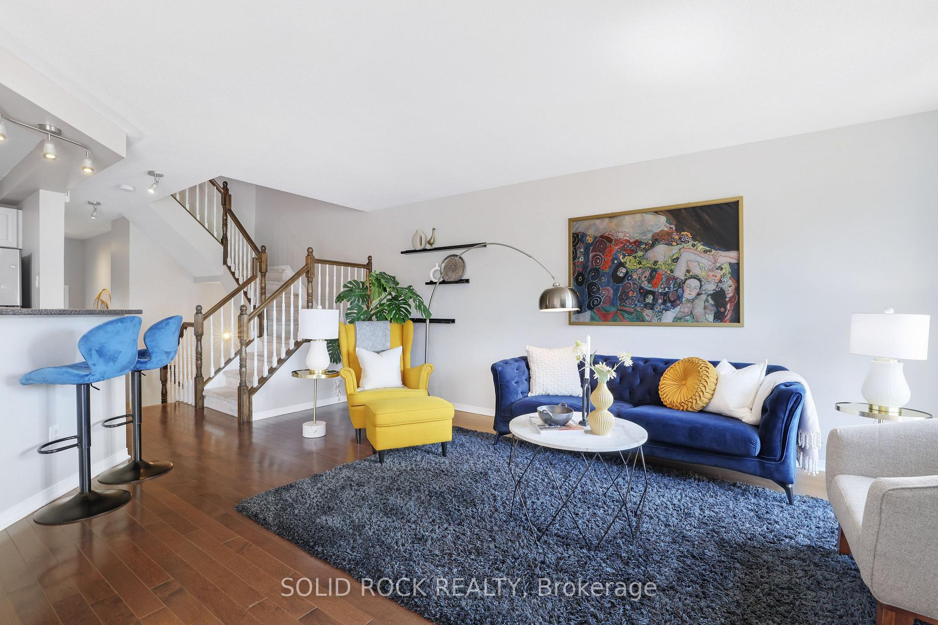 Photo 8 of 2024 Boisfranc Circle, Ottawa, Avalon East — HOMEH