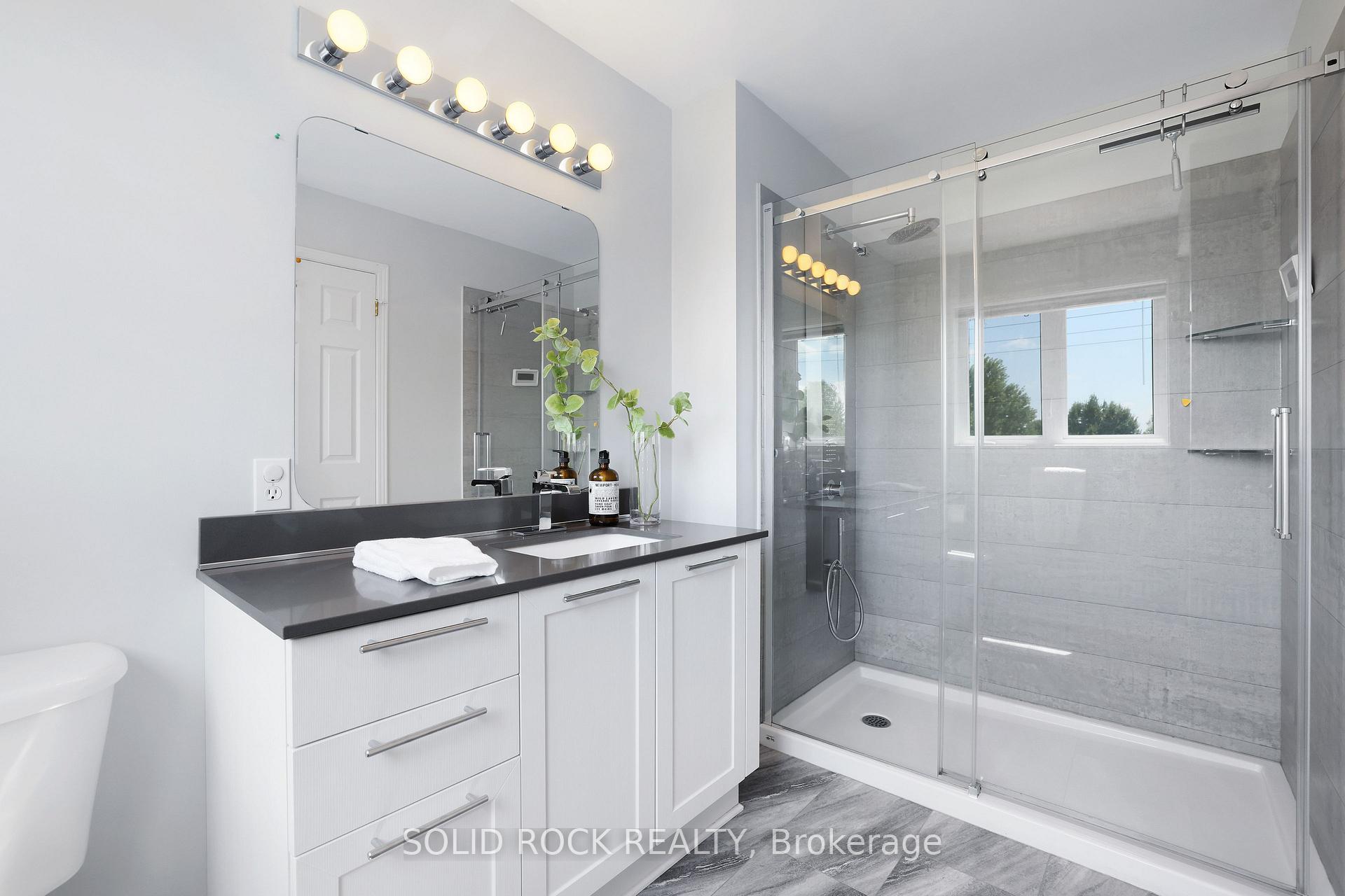 Photo 16 of 2024 Boisfranc Circle, Ottawa, Avalon East — HOMEH
