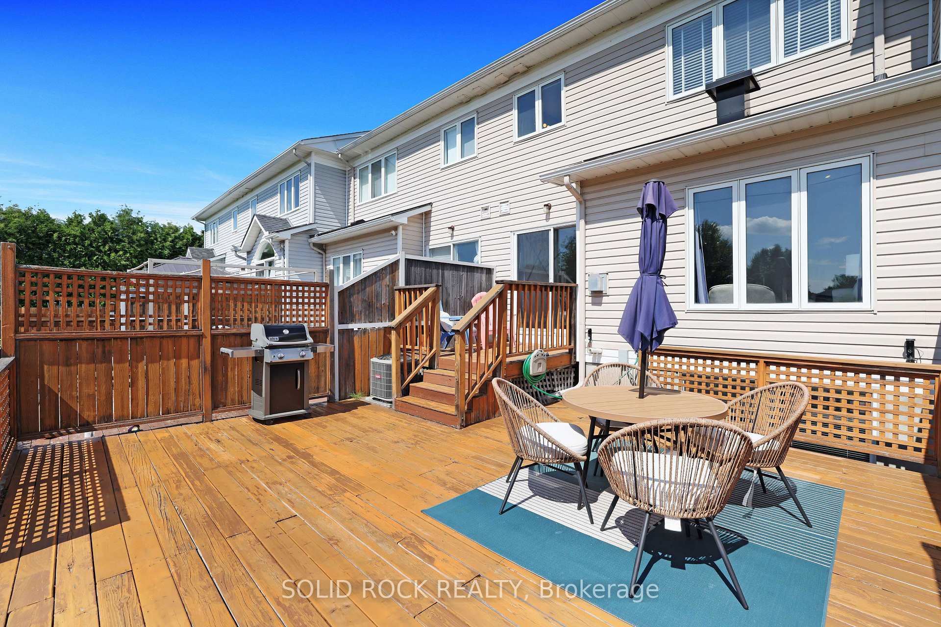 Photo 24 of 2024 Boisfranc Circle, Ottawa, Avalon East — HOMEH