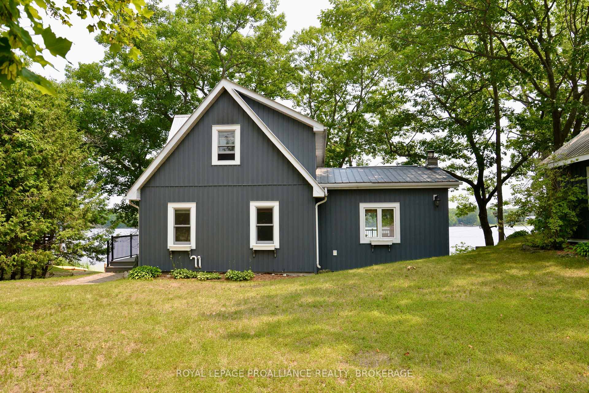 Photo 5 of 6079 Carleton Drive, Frontenac, Frontenac South — HOMEH