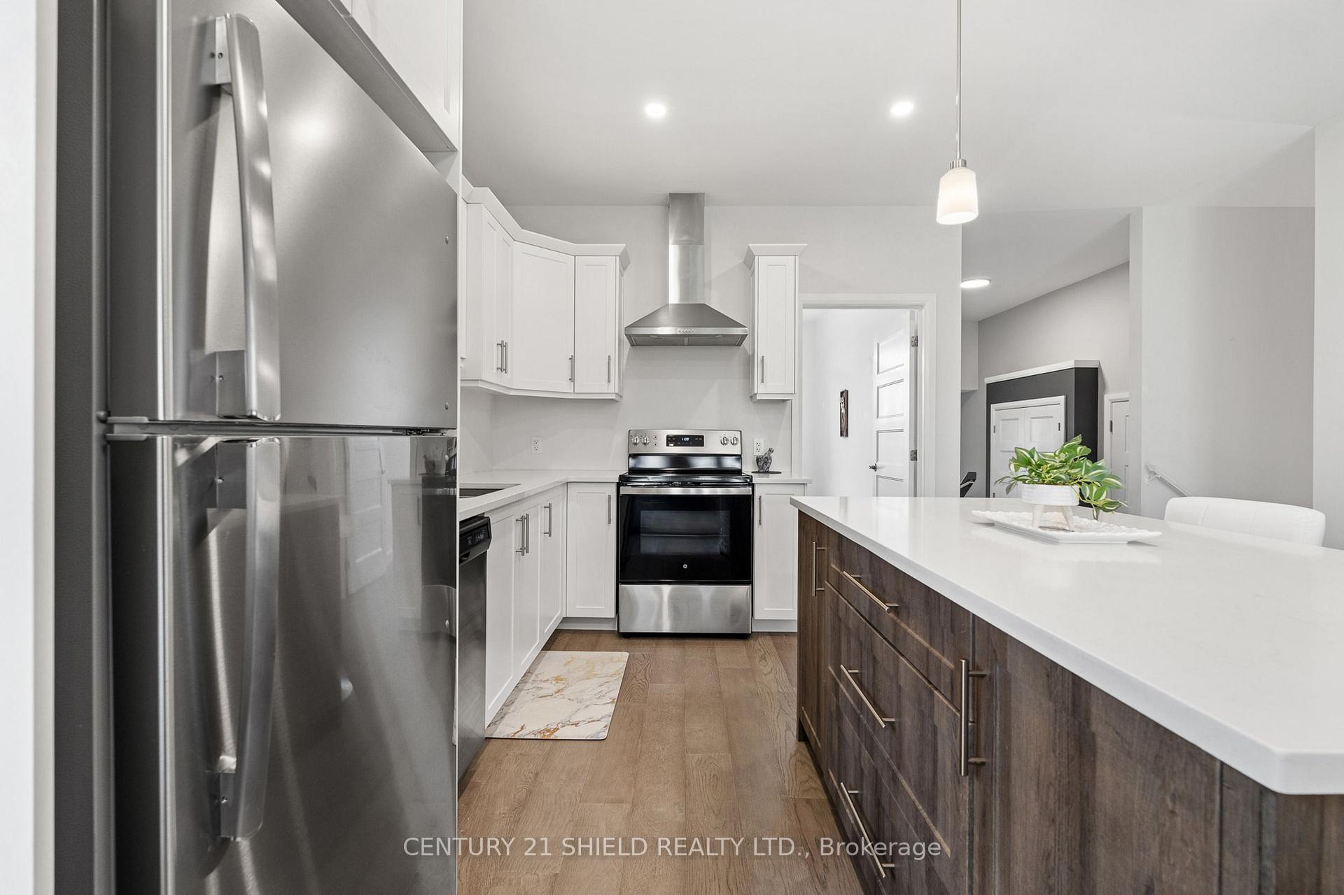 Photo 17 of 2296 Crewson Court, Cornwall, Cornwall — HOMEH