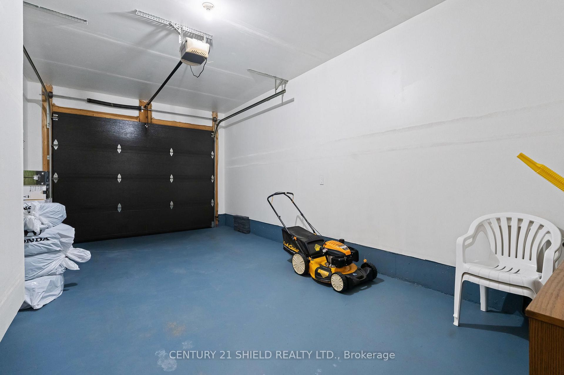 Photo 44 of 2296 Crewson Court, Cornwall, Cornwall — HOMEH