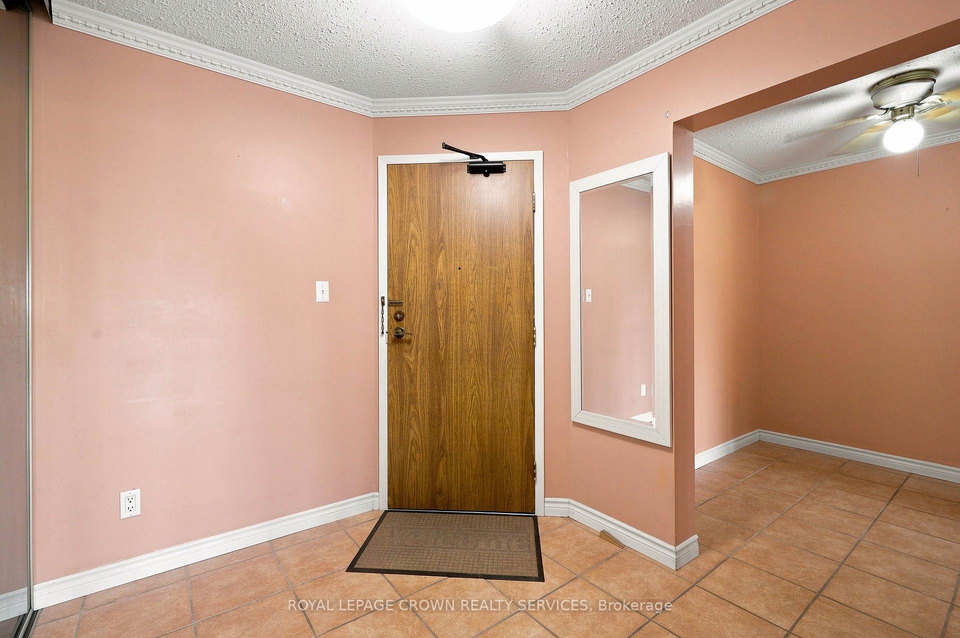 Photo 7 of Unit 406, 400 Champlain Boulevard, Cambridge, Christopher-Champlain — HOMEH