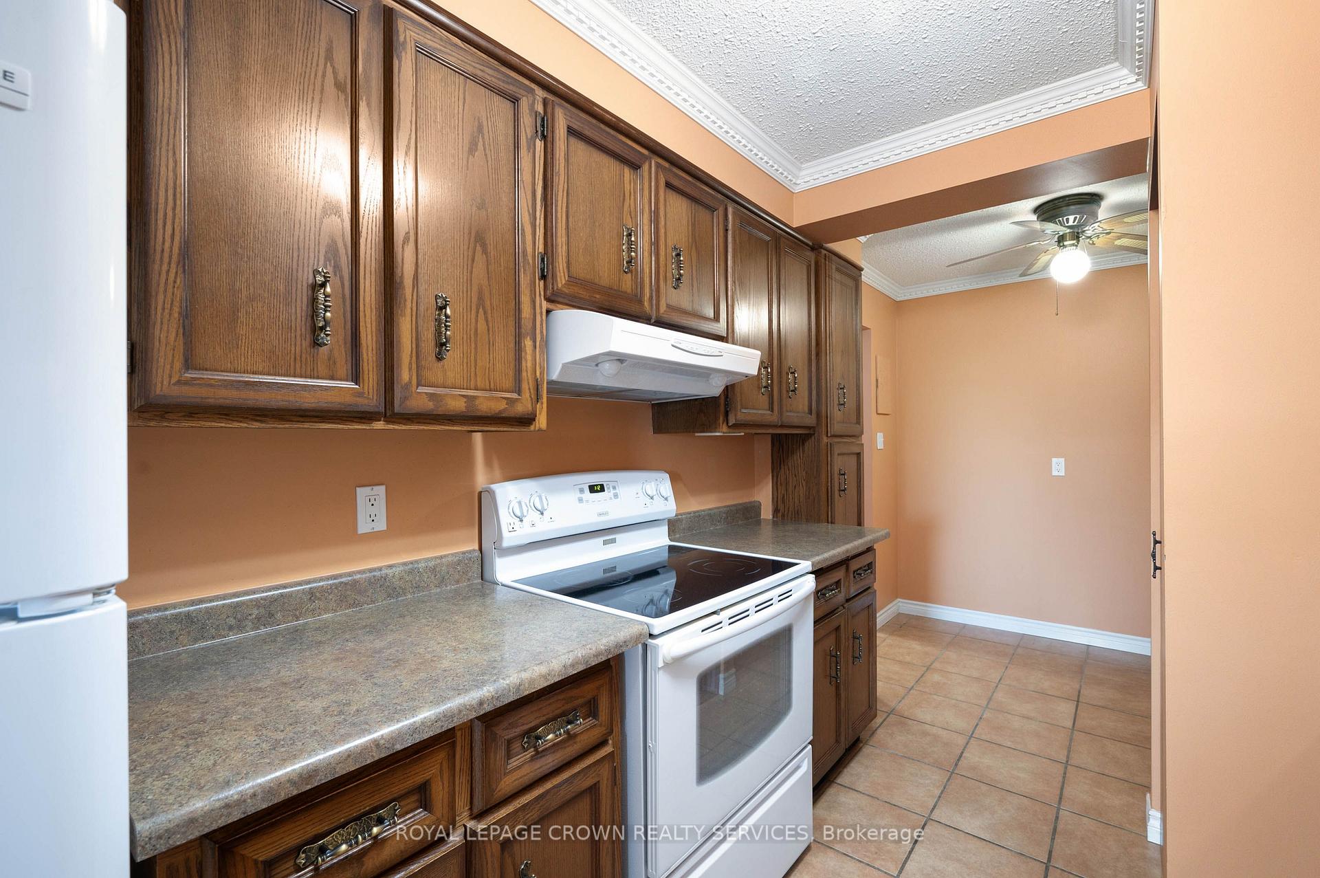 Photo 13 of Unit 406, 400 Champlain Boulevard, Cambridge, Christopher-Champlain — HOMEH