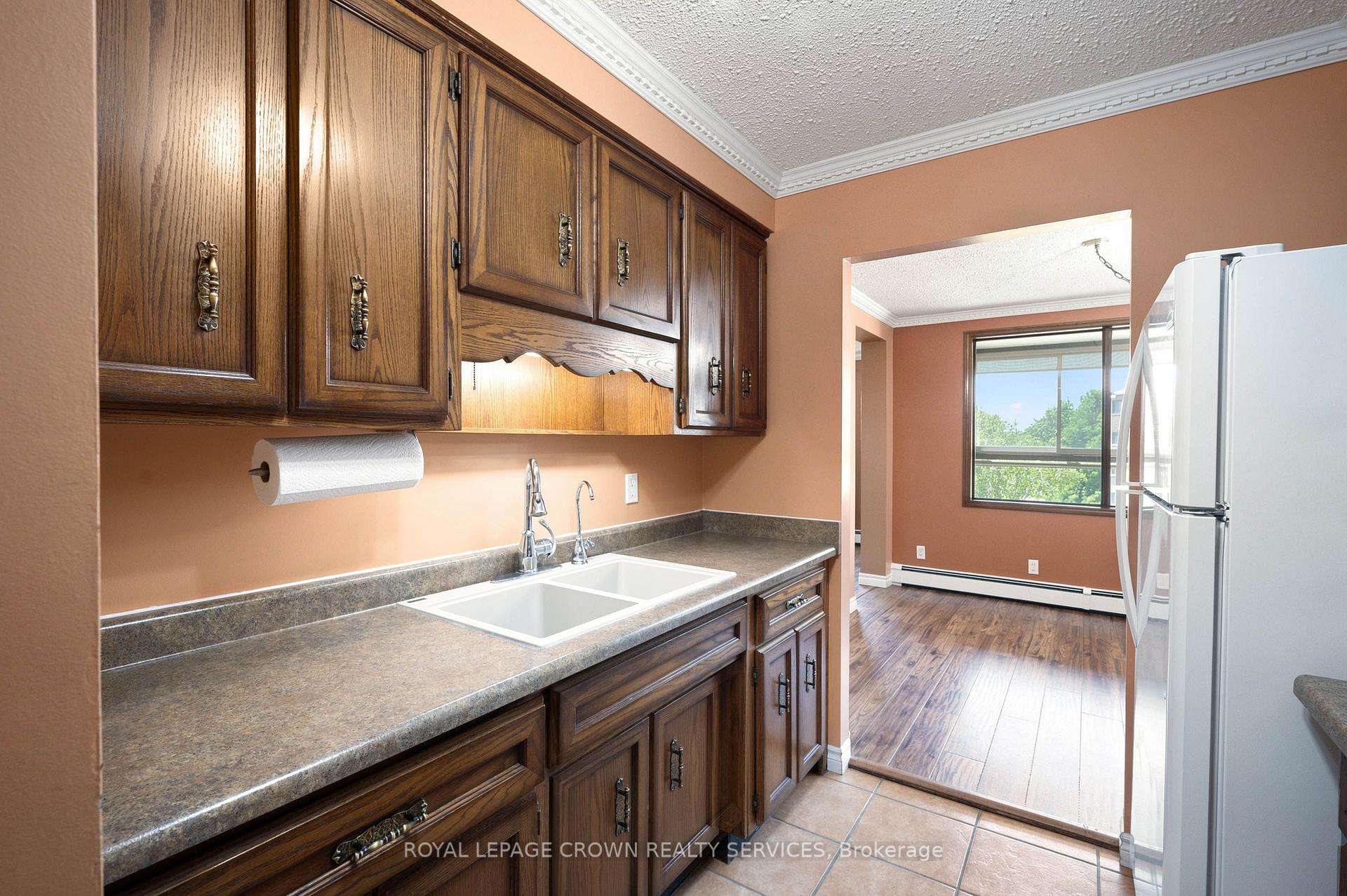 Photo 17 of Unit 406, 400 Champlain Boulevard, Cambridge, Christopher-Champlain — HOMEH