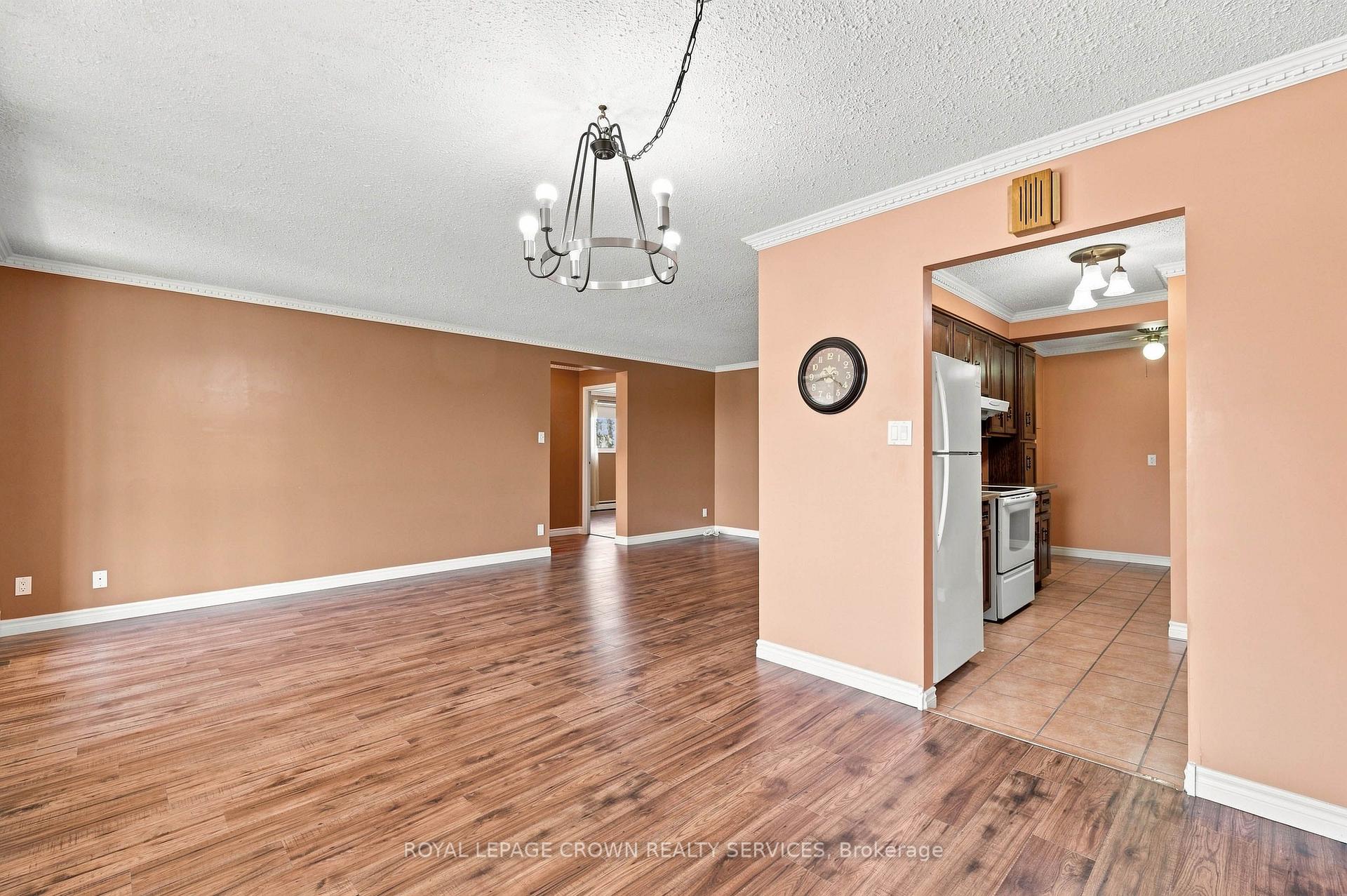 Photo 21 of Unit 406, 400 Champlain Boulevard, Cambridge, Christopher-Champlain — HOMEH