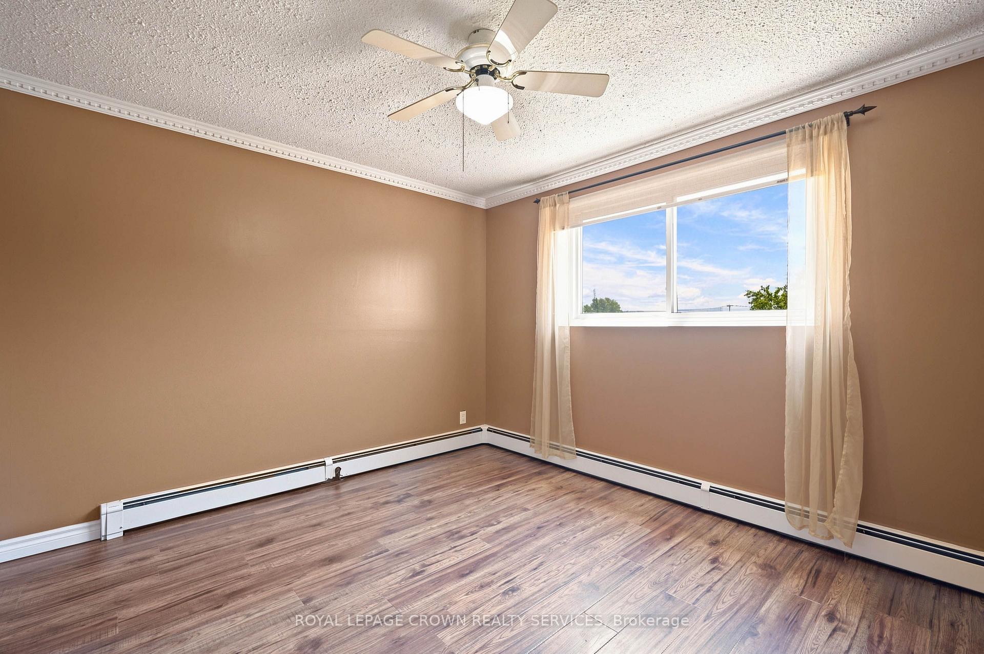 Photo 33 of Unit 406, 400 Champlain Boulevard, Cambridge, Christopher-Champlain — HOMEH