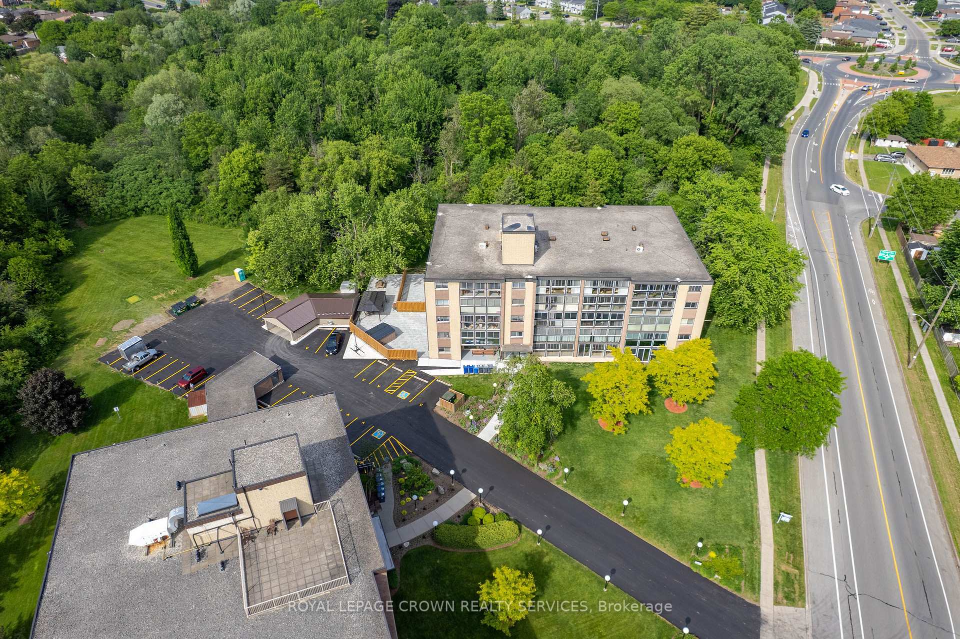 Photo 54 of Unit 406, 400 Champlain Boulevard, Cambridge, Christopher-Champlain — HOMEH