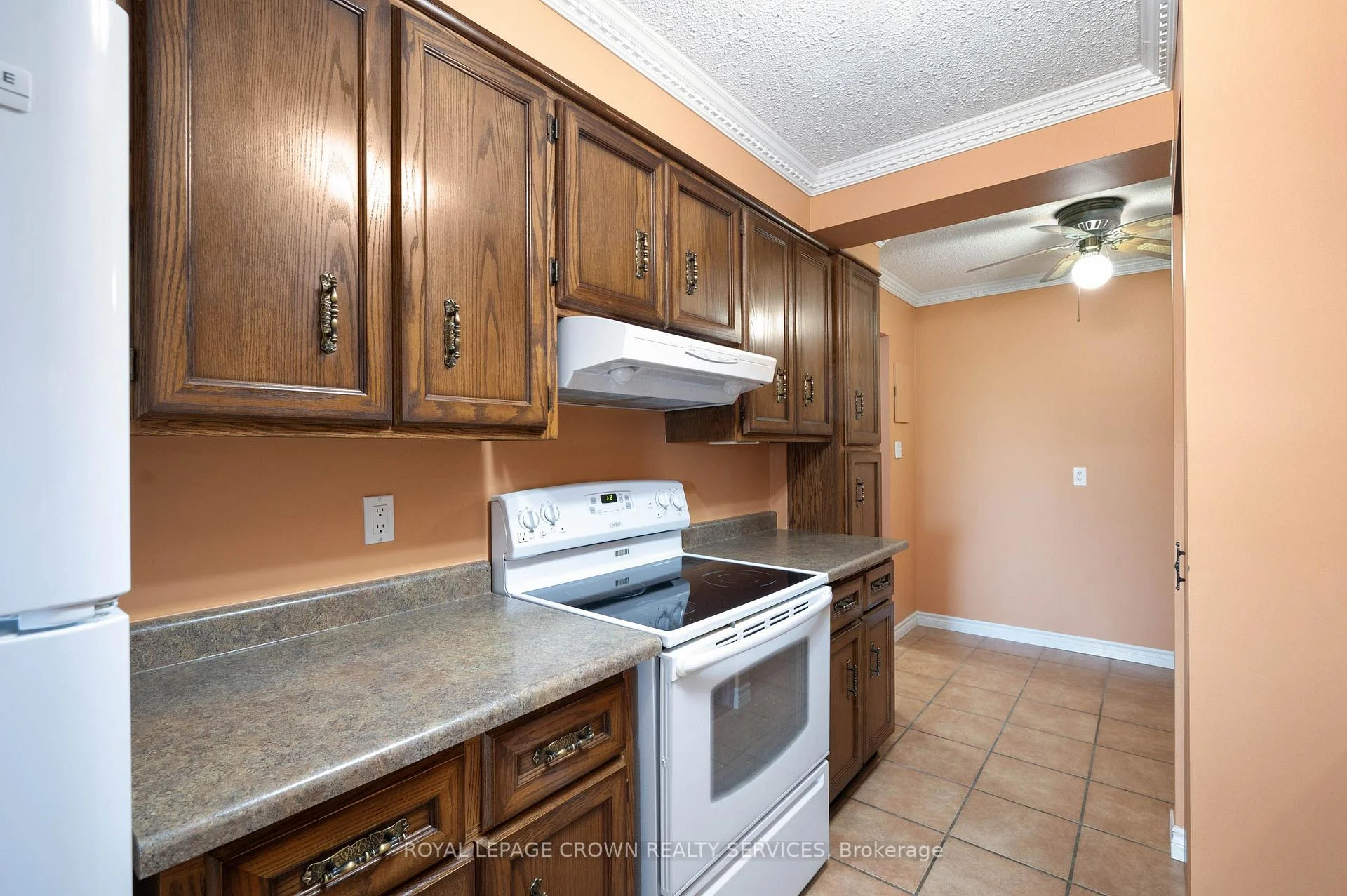 Photo 16 of Unit 406, 400 Champlain Boulevard, Cambridge, Christopher-Champlain — HOMEH